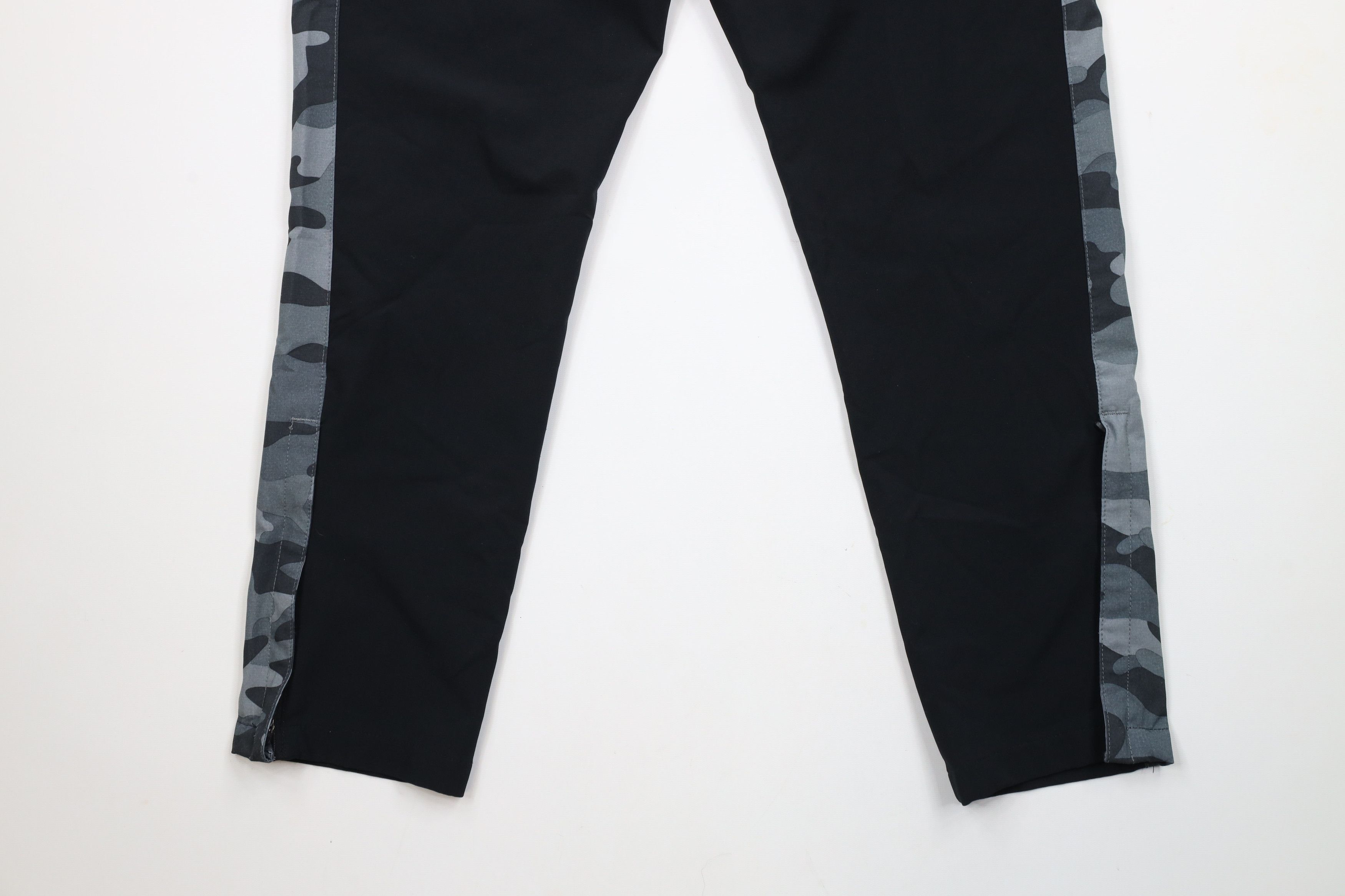 New Balance × Vintage Vintage New Balance Reflective Logo Camouflage Pants Black Size US 36 / EU 52 - 14 Thumbnail