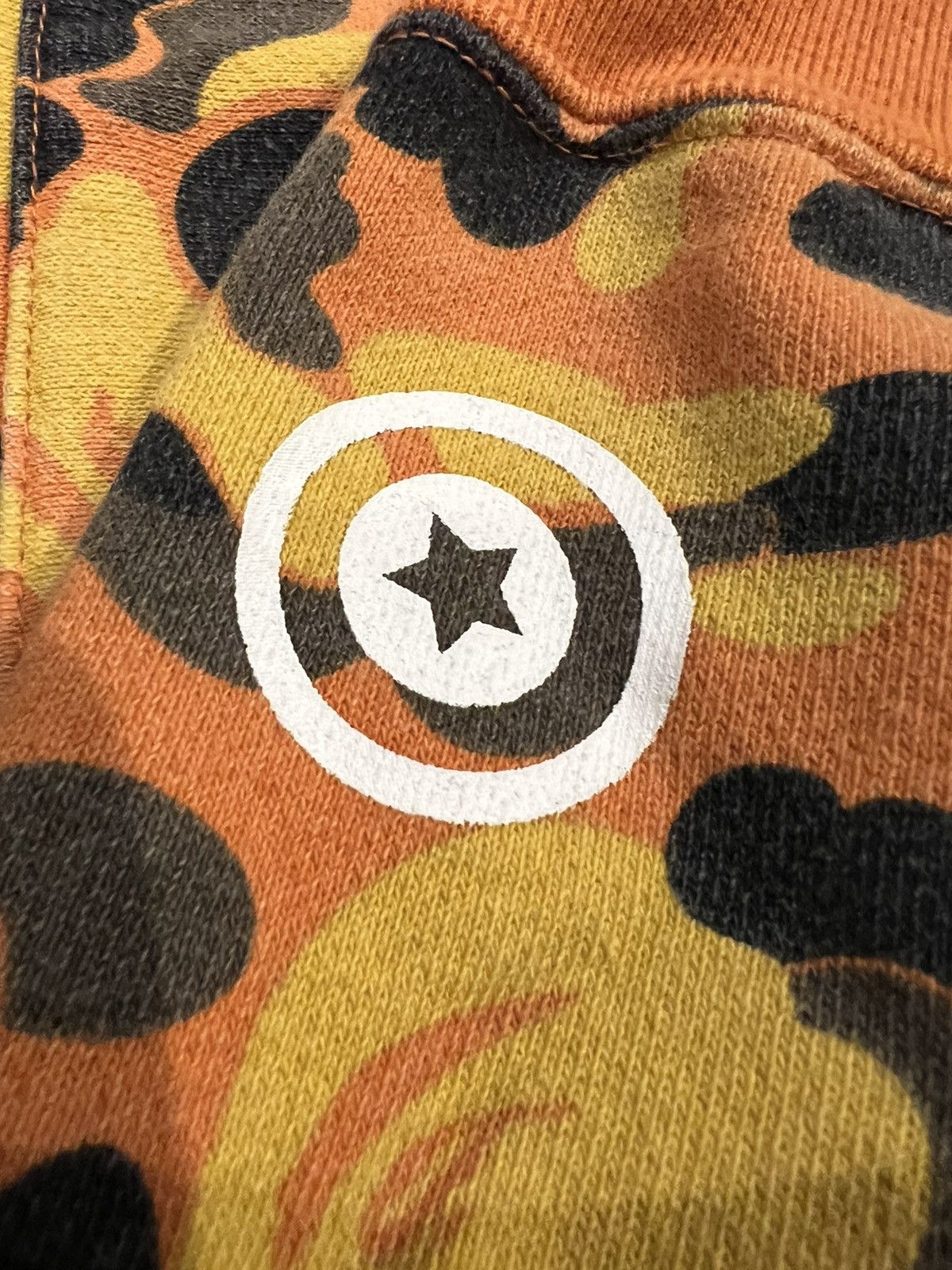 Bape × XO A Bathing Ape x XO Orange Camo Pullover Shark Hoodie Size US S / EU 44-46 / 1 - 5 Thumbnail