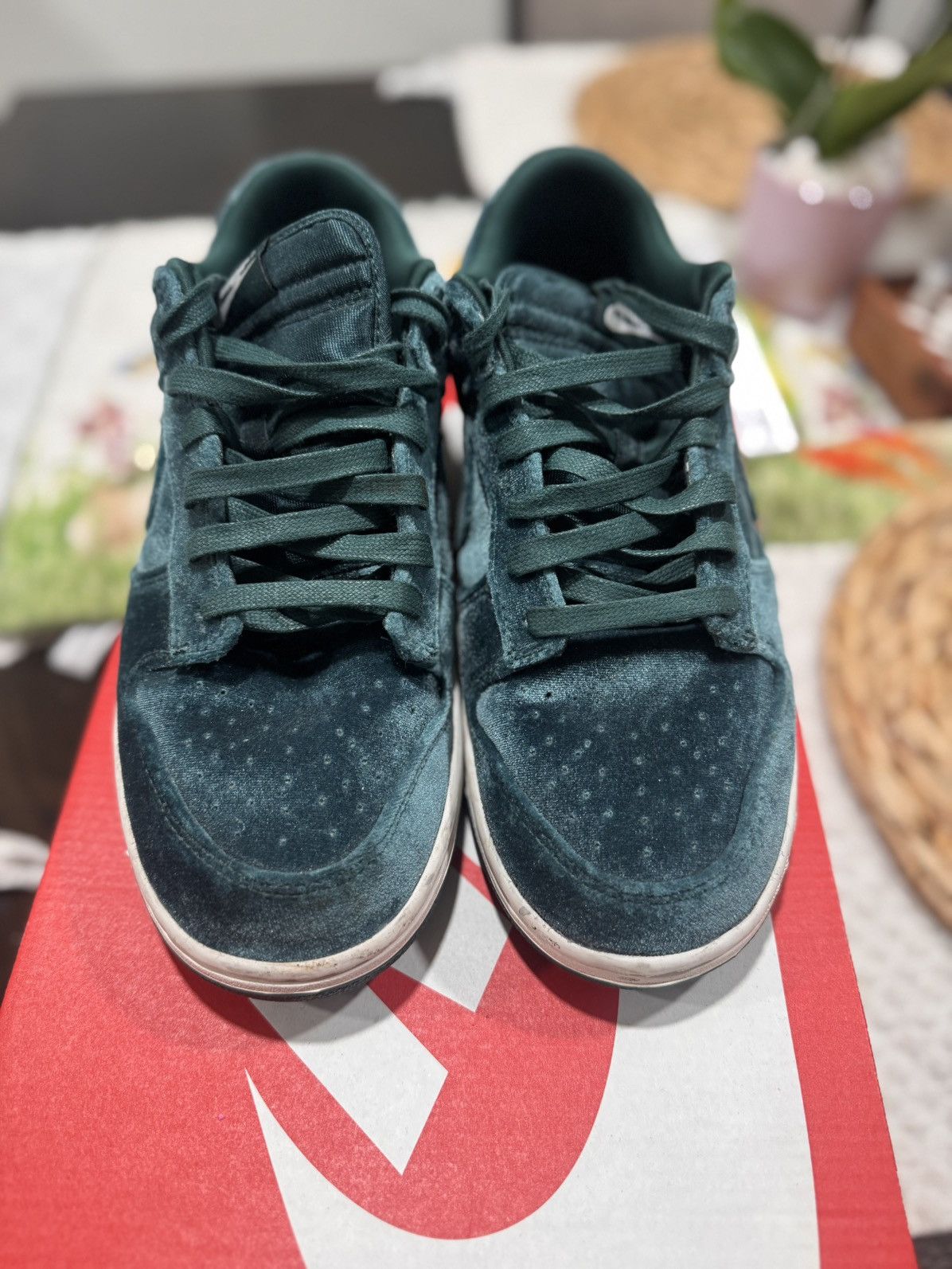 Nike Nike velvet Size 12.5W/11M Size US 11 / EU 44 - 1 Thumbnail