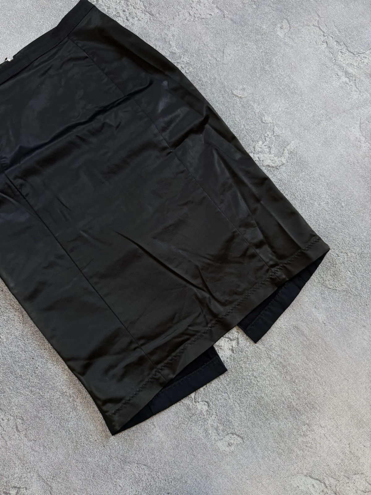 Dolce & Gabbana Dolce & Gabbana 42size pencil black skirt Size 28" / US 6 / IT 42 - 7 Thumbnail