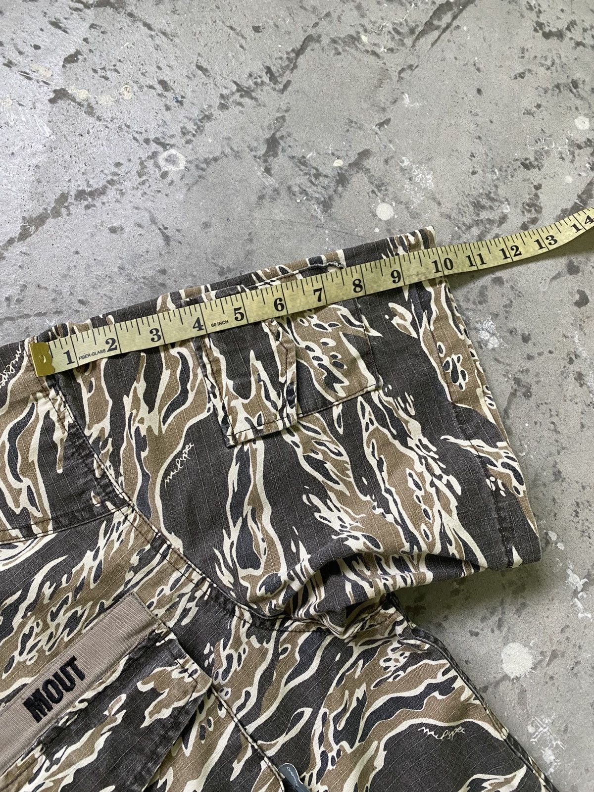 Wtaps Wtaps Buds Tiger Stripe Camo Cotton Issue Shirt Size US L / EU 52-54 / 3 - 19 Thumbnail