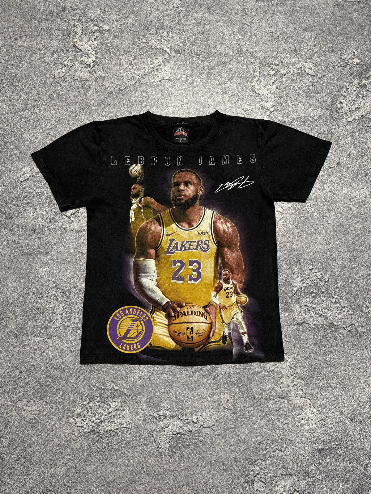 Vintage Lebron James NBA Lakers Tee