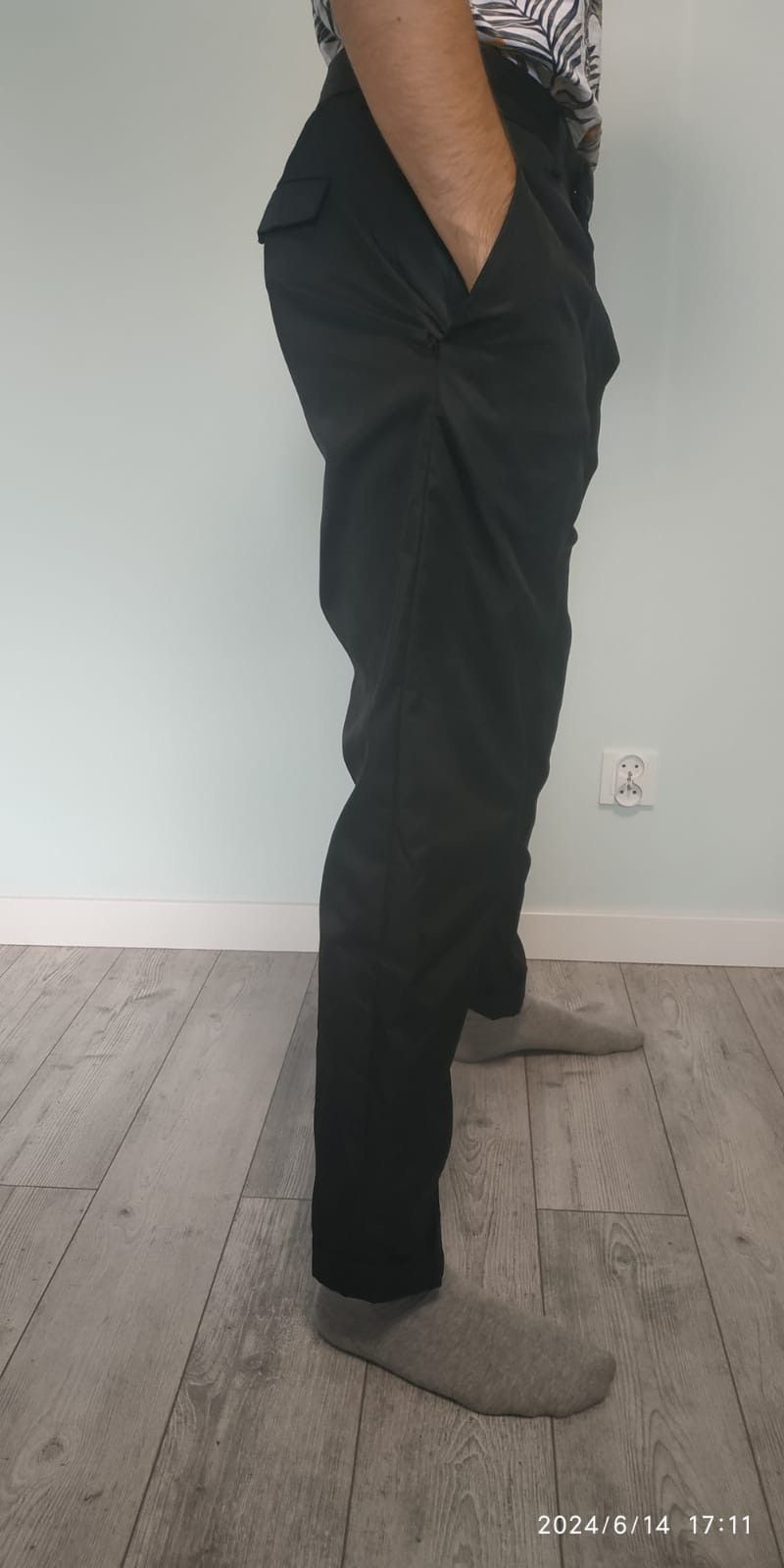 Prada Nylon trousers Size US 31 - 7 Thumbnail