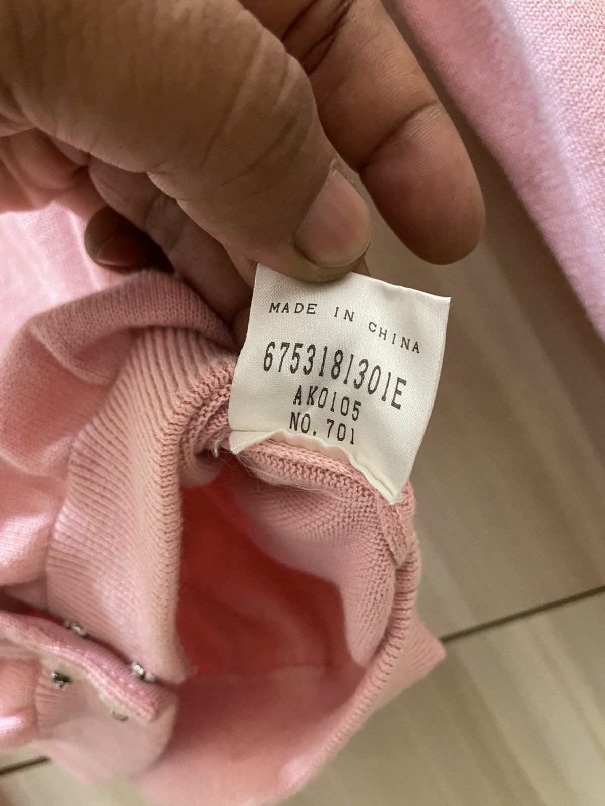 Marc Jacobs Marc Jacobs Crystal Embellished Pink Cardigan Sweater Size S / US 4 / IT 40 - 9 Thumbnail