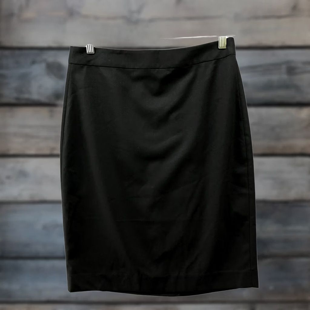 Banana Republic Banana Republic Pencil Skirt Womens 4 Black Back Slit Career Workwear Polyester Blend Zipper Knee Length Vintage No Size 27" / US 4 / IT 40 - 1 Thumbnail