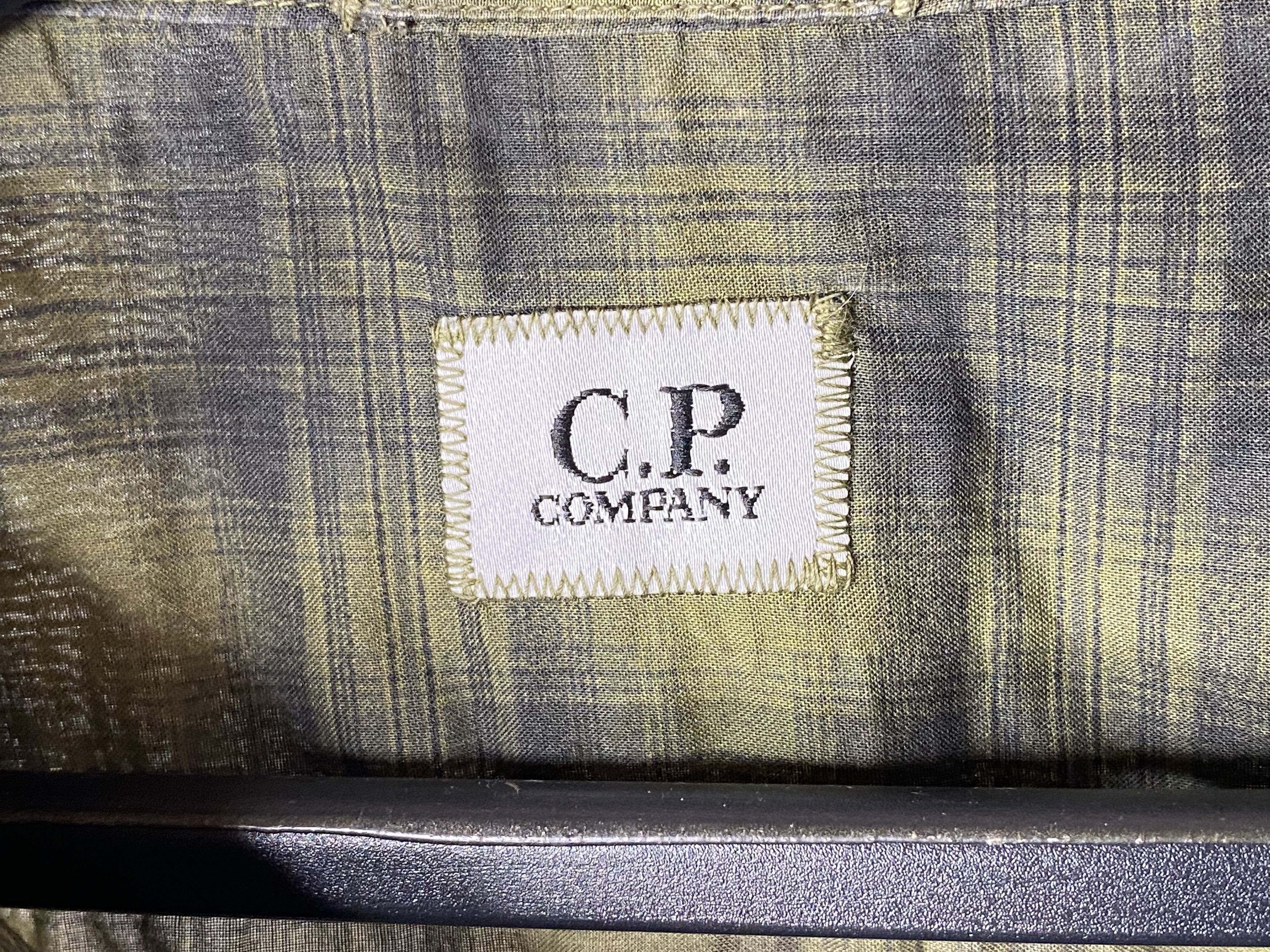 C.P. Company C.P. COMPANY BUTTON SHIRT SHORT SLEEVE BUTTON UP SIZE XL Size US XL / EU 56 / 4 - 4 Thumbnail