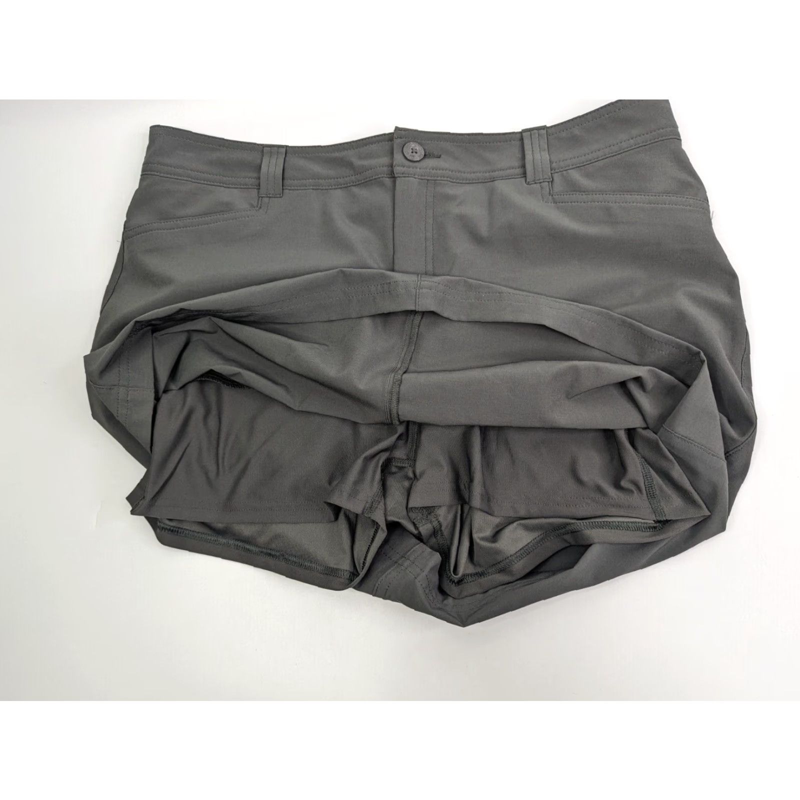 Eddie Bauer Eddie Bauer Skort Skirt Lined Under Shorts Gray 0232 Size 12 Athletic Golf Womens Skort Athleticwear Outdoor 90s? Size 34" / US 12 / IT 48 - 2 Thumbnail