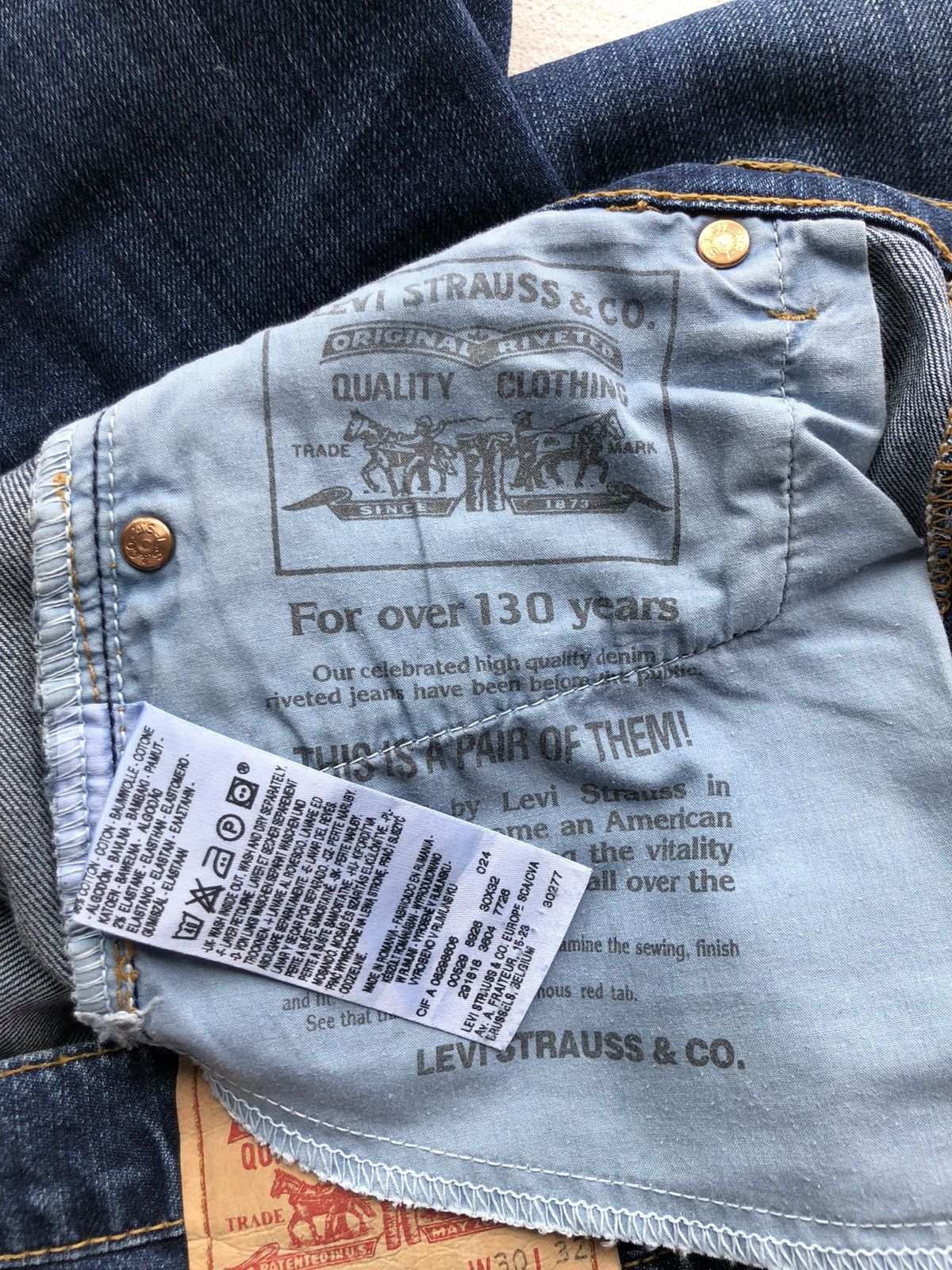 Levi's Vintage Levi’s very rare vintage 00s Big Bell Bottom Opium Size 30" / US 8 / IT 44 - 7 Thumbnail