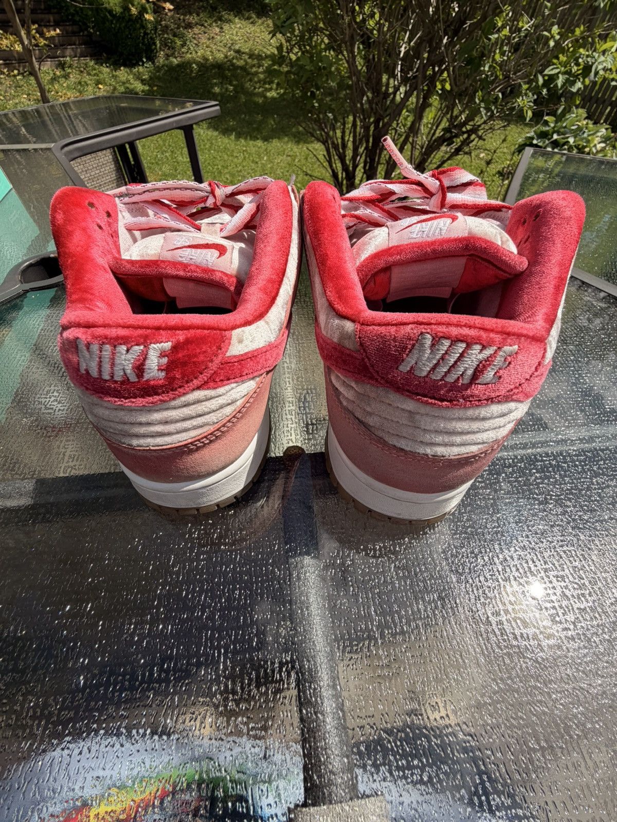 Nike NIKE SB DUNK LOW STRANGELOVE VALENTINE Size US 9 / EU 42 - 4 Thumbnail