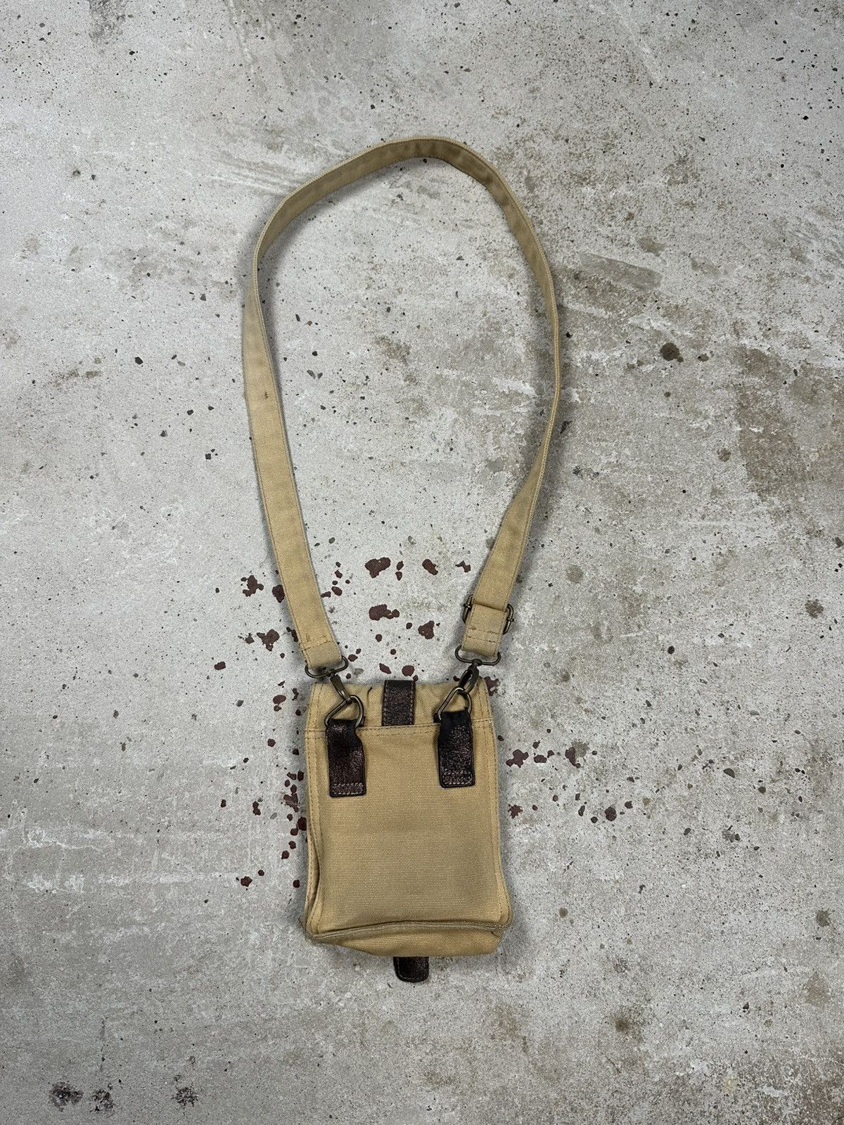 Japanese Brand Vintage Y2K Beige Canvas Small Messenger Crossbody Bag Size ONE SIZE - 4 Thumbnail