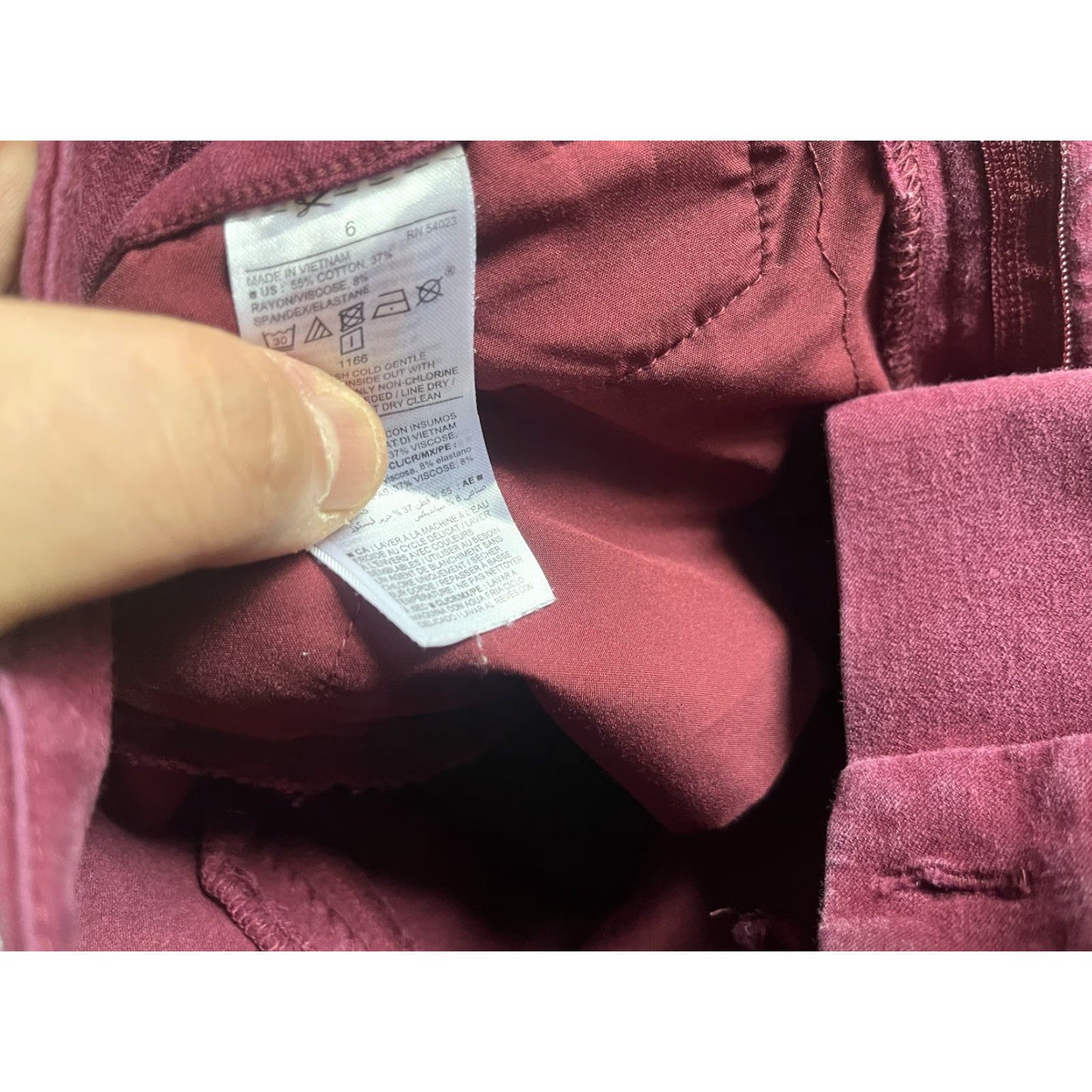 Old Navy Old Navy Pixie Pants Women Size 6 Maroon High Rise Slim Secret Pocket Pant Dress? Size 28" / US 6 / IT 42 - 7 Thumbnail