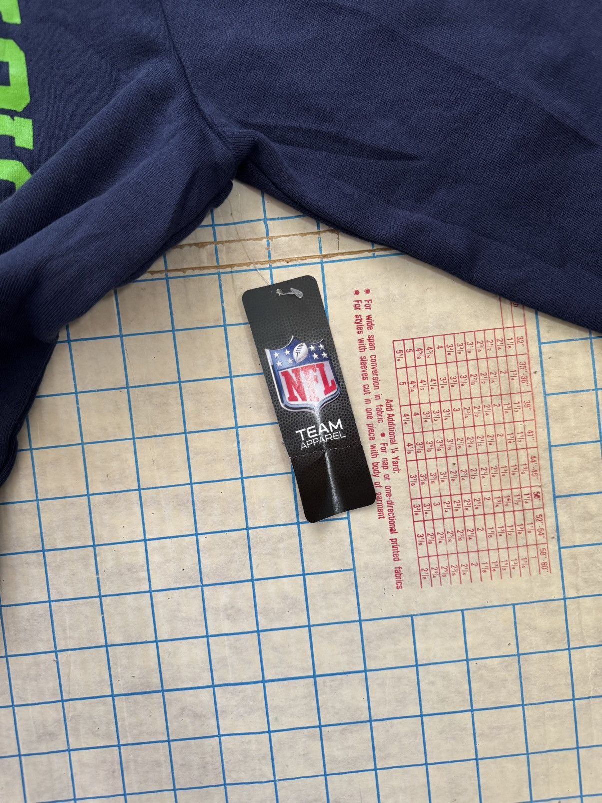 NFL NWT NFL Team Apparel Seattle Seahawks Crewneck Sweater Small Size US S / EU 44-46 / 1 - 5 Thumbnail