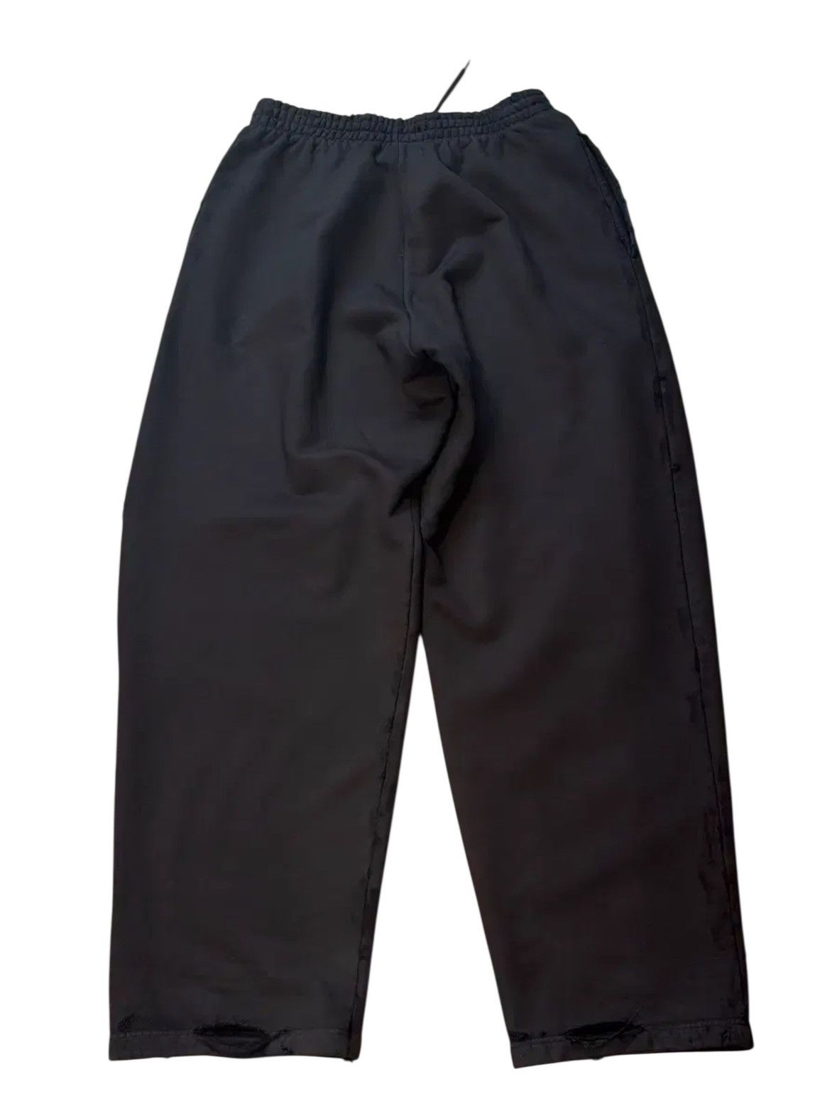 Balenciaga Balenciaga Distressed Baggy Sweatpants Size US 31 - 2 Thumbnail