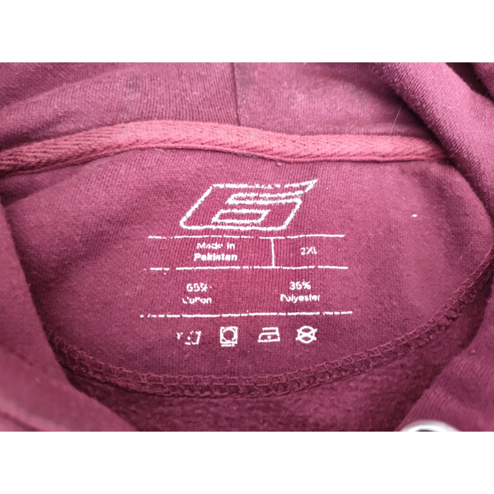 Vintage Men's Burgundy Hooded Sweatshirt Hoodie 2XL Fleece EUC Size US XXL / EU 58 / 5 - 2 Thumbnail