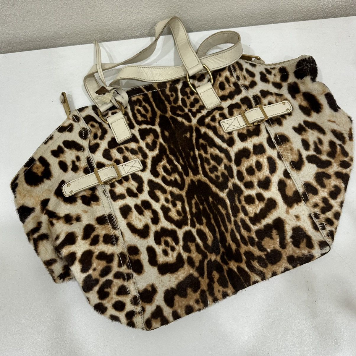 Yves Saint Laurent ‼️LASTDROP‼️ YVES SAINT LAURENT LEOPARD PRINT PONY HAIR LARGE Size ONE SIZE - 12 Thumbnail