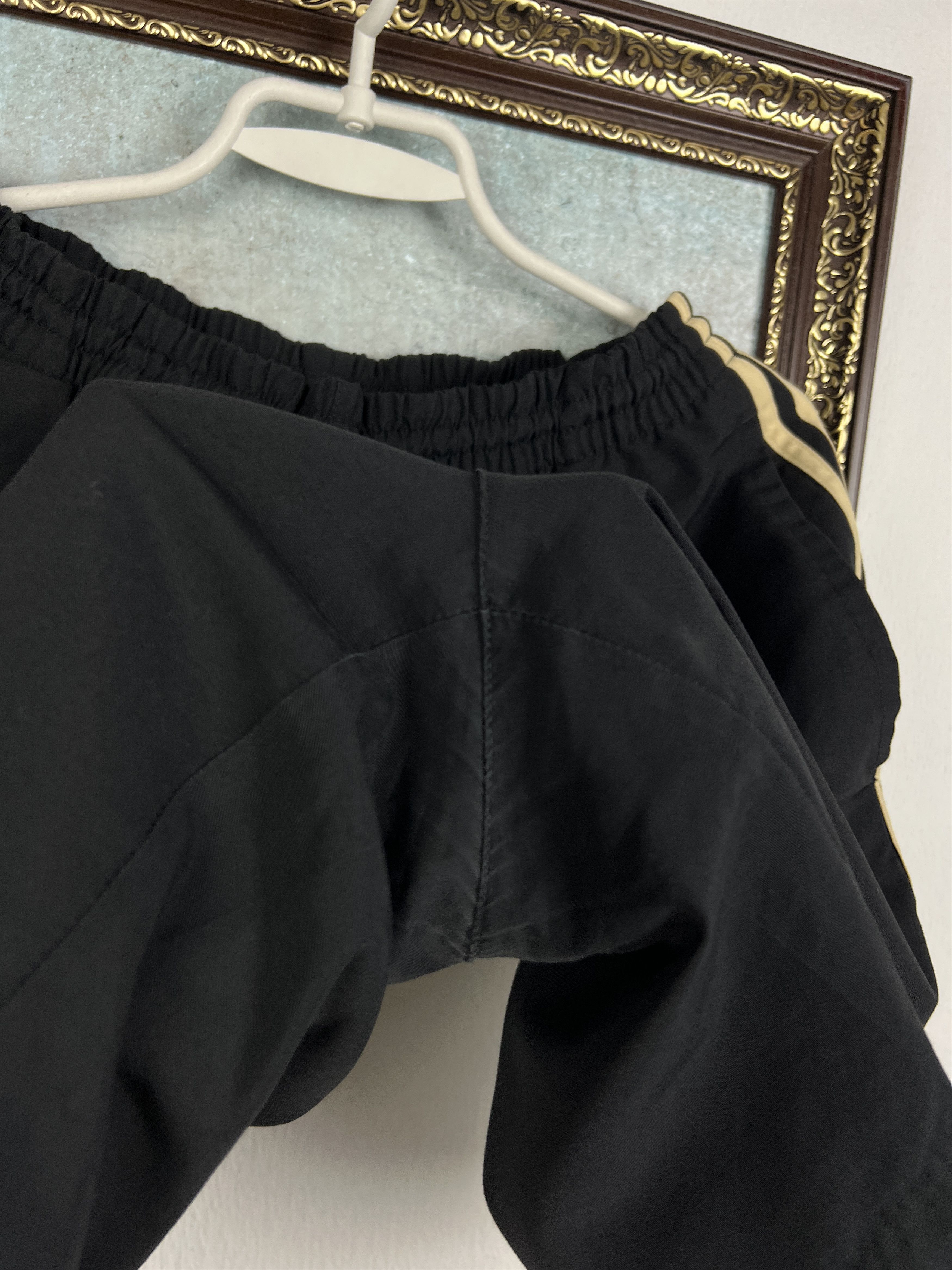 Adidas Vintage Adidas Germany Football Track Shorts Soccer Athletic Size US 32 / EU 48 - 6 Thumbnail