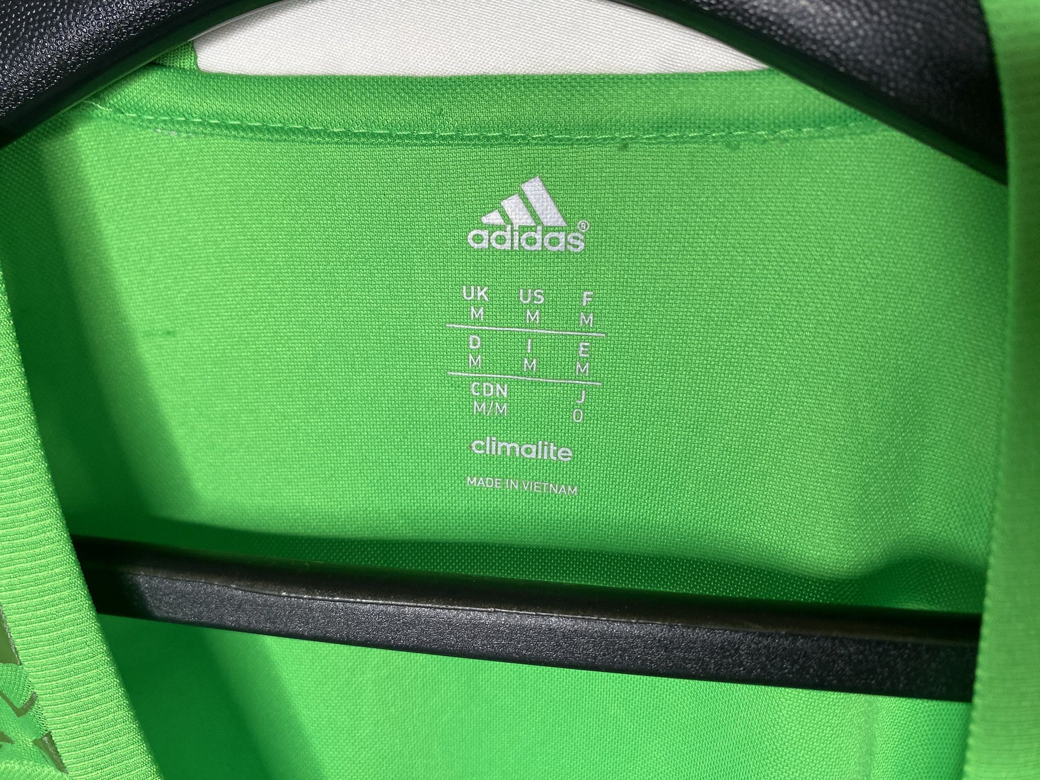 Adidas BELGIUM 2016 2017 GOALKEEPER FOOTBALL SHIRT SOCCER JERSEY Size US M / EU 48-50 / 2 - 6 Thumbnail