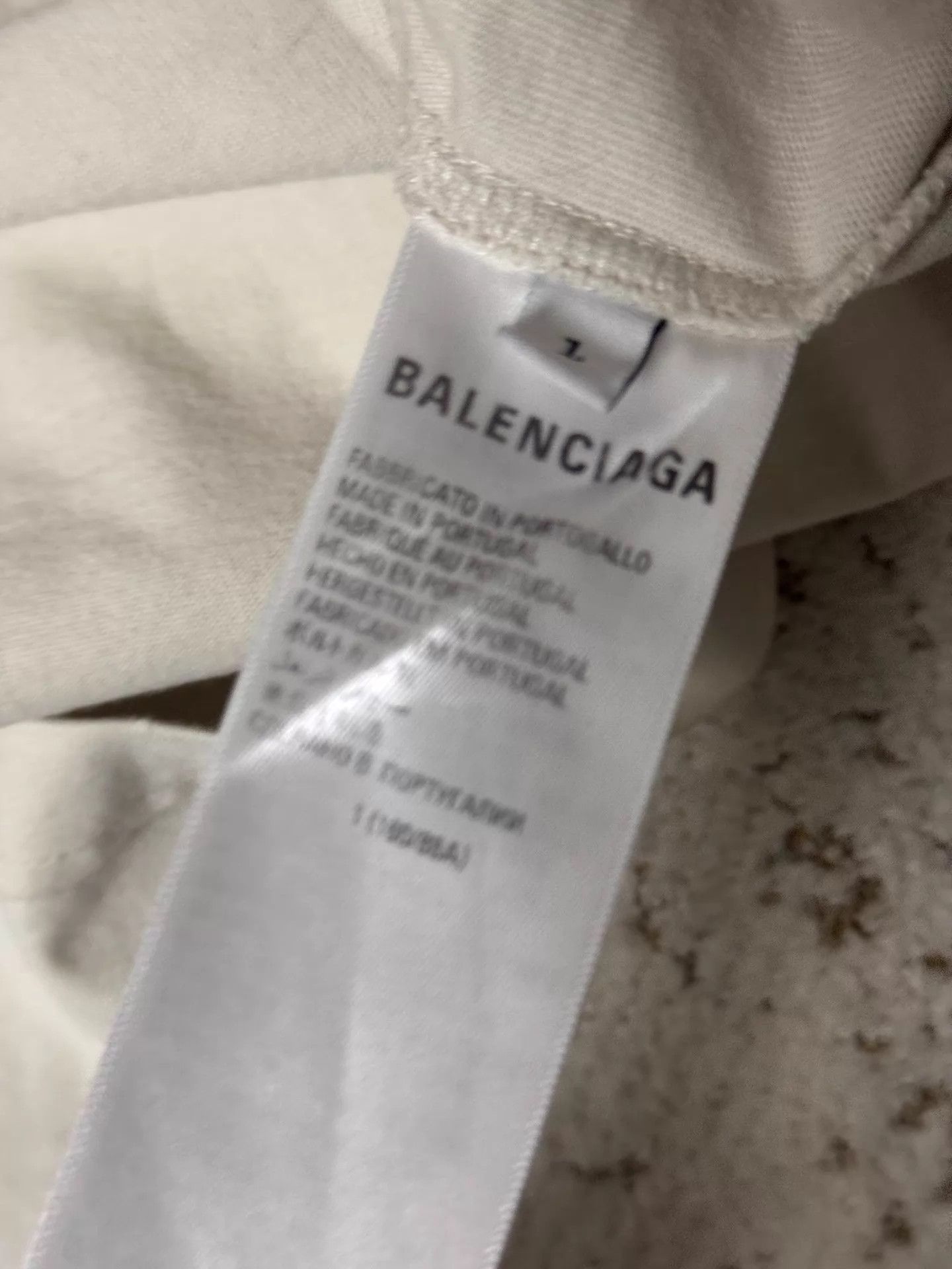 Balenciaga Balenciaga Apple SS Tee Size 1 Oversized Size S / US 4 / IT 40 - 4 Thumbnail