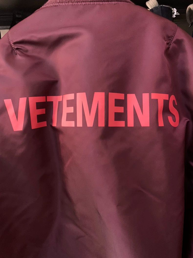 Vetements vetements Burgundy cotton-padded jacket 2501-Nextarrow Size US S / EU 44-46 / 1 - 3 Thumbnail