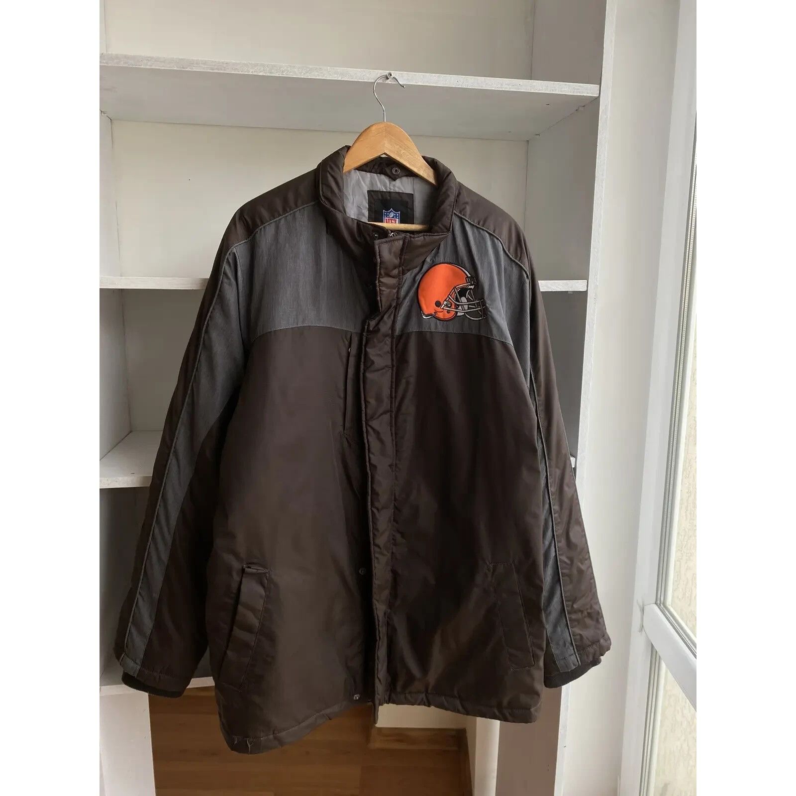 NFL Vintage Cleveland Browns NFL Parka Long Puffer Jacket Size US XL / EU 56 / 4 - 3 Thumbnail