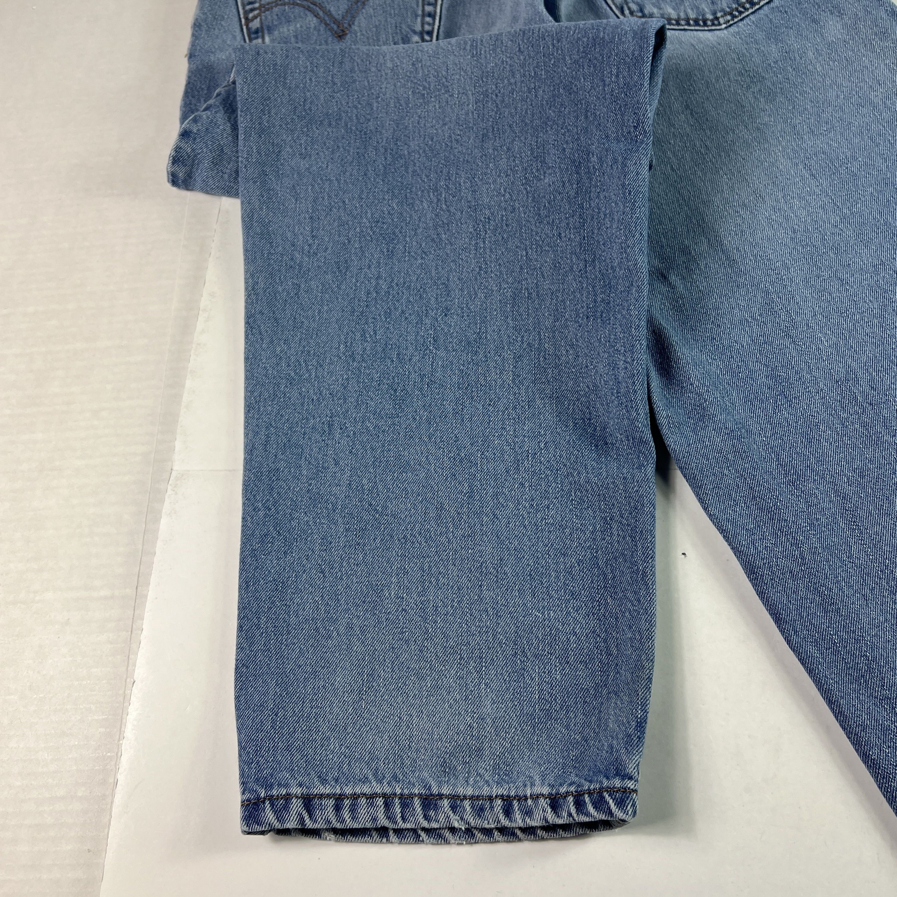 Levi's Y2K Levi's Jeans 560 Comfort Loose Fit Tapered Blue Denim Size US 34 / EU 50 - 18 Thumbnail