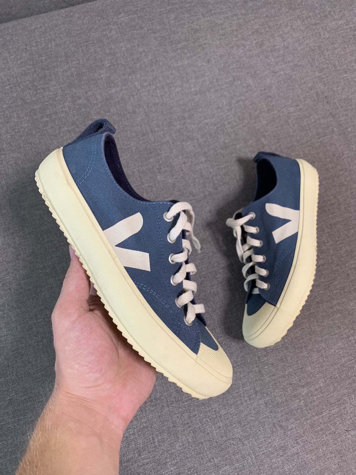 Veja Veja Nova Canvas Low Top Trainer Sneakers Blue Size 38 Size US 8 / IT 38 - 1 Thumbnail
