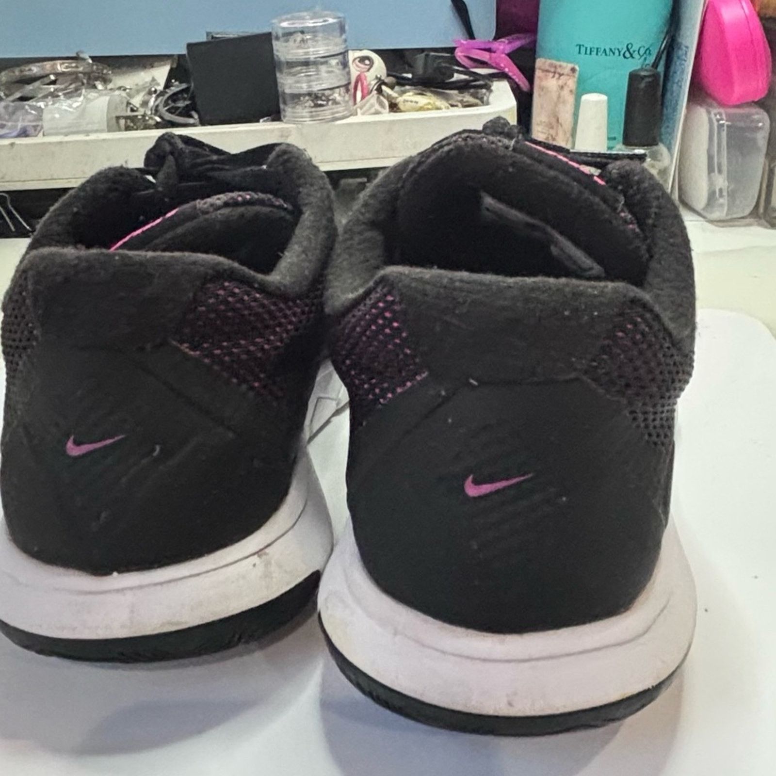 Nike NIKE Women’s Flex Experience Run 4 Sneakers Black/Pink Sz 8 Size US 8 / IT 38 - 5 Thumbnail