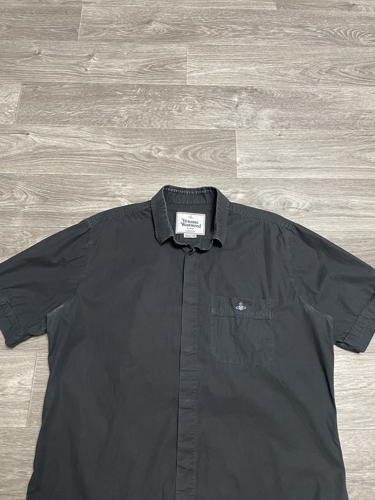 Vivienne Westwood Vivienne Westwood Black Orb Logo Shirt Size US M / EU 48-50 / 2 - 2 Thumbnail