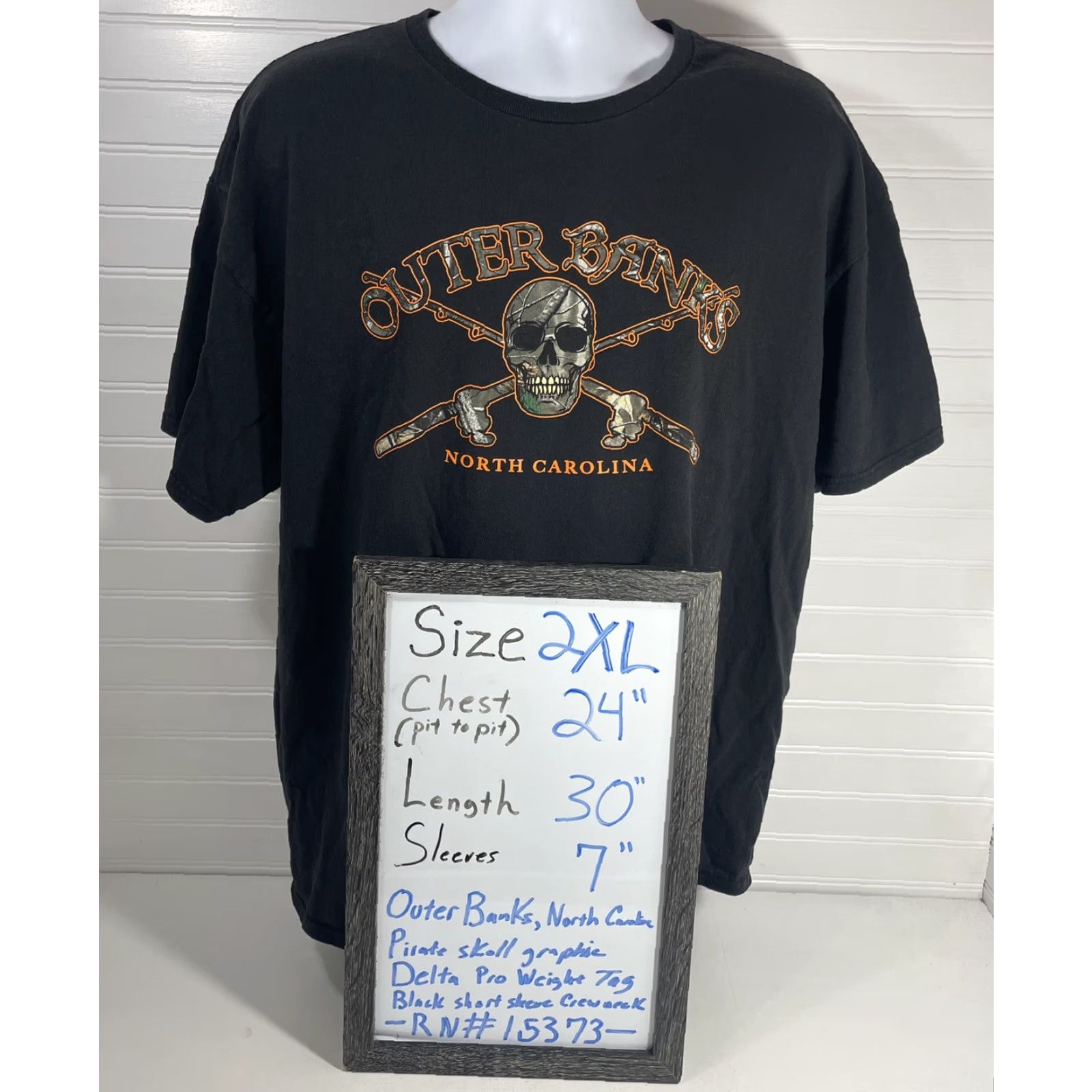 Vintage Outer Banks North Carolina Shirt Men 2XL Pirate Camo Black Crew Neck Delta Tag Size US XXL / EU 58 / 5 - 4 Thumbnail