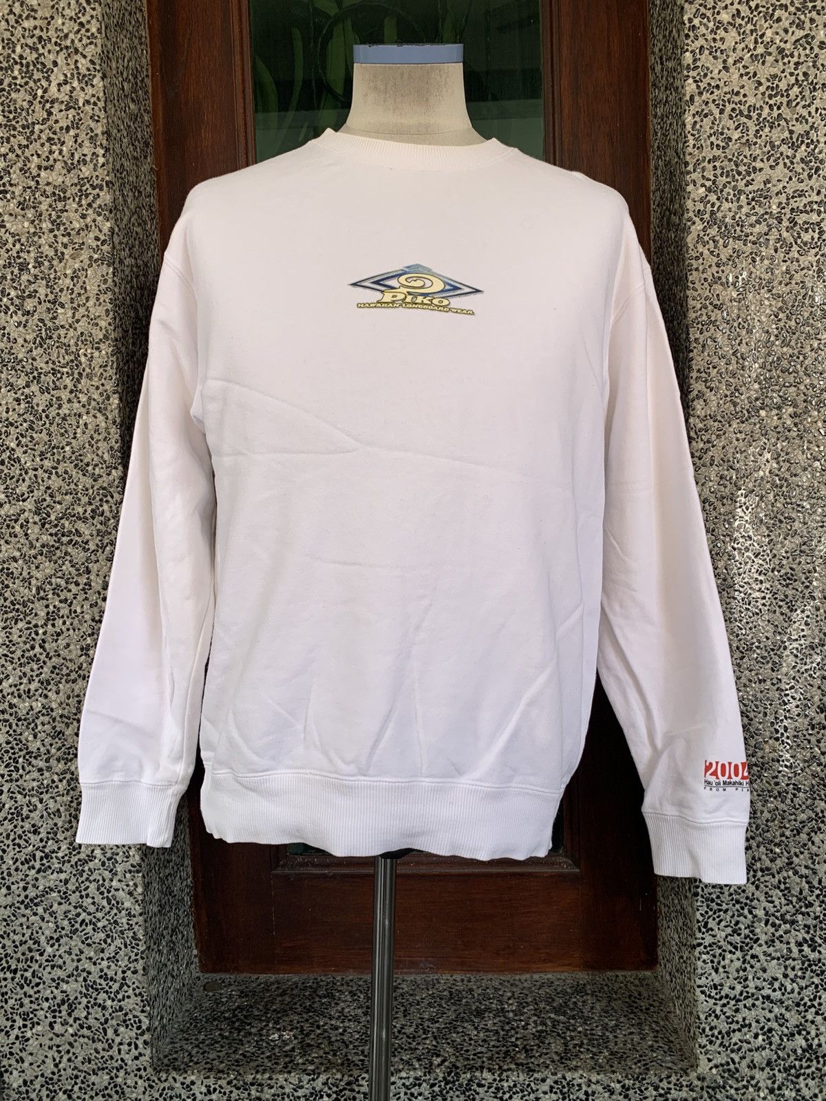 Vintage Vintage 2004 Piko Hawaiian Longboard Wear Surfing Sweatshirt Size US M / EU 48-50 / 2 - 3 Thumbnail