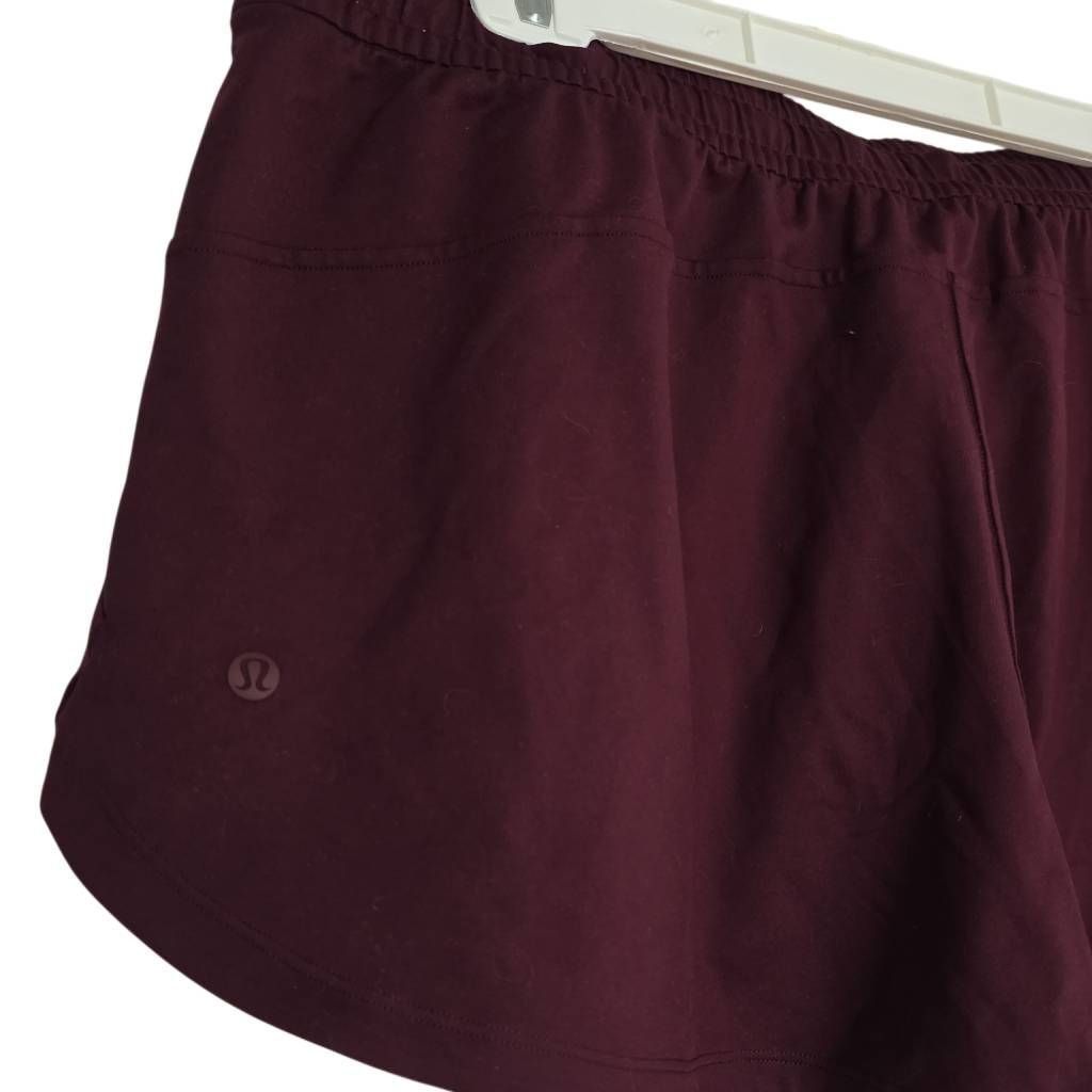 Lululemon Lululemon Women's Size XL Burgundy Shorts Size 34" / US 12 / IT 48 - 5 Thumbnail
