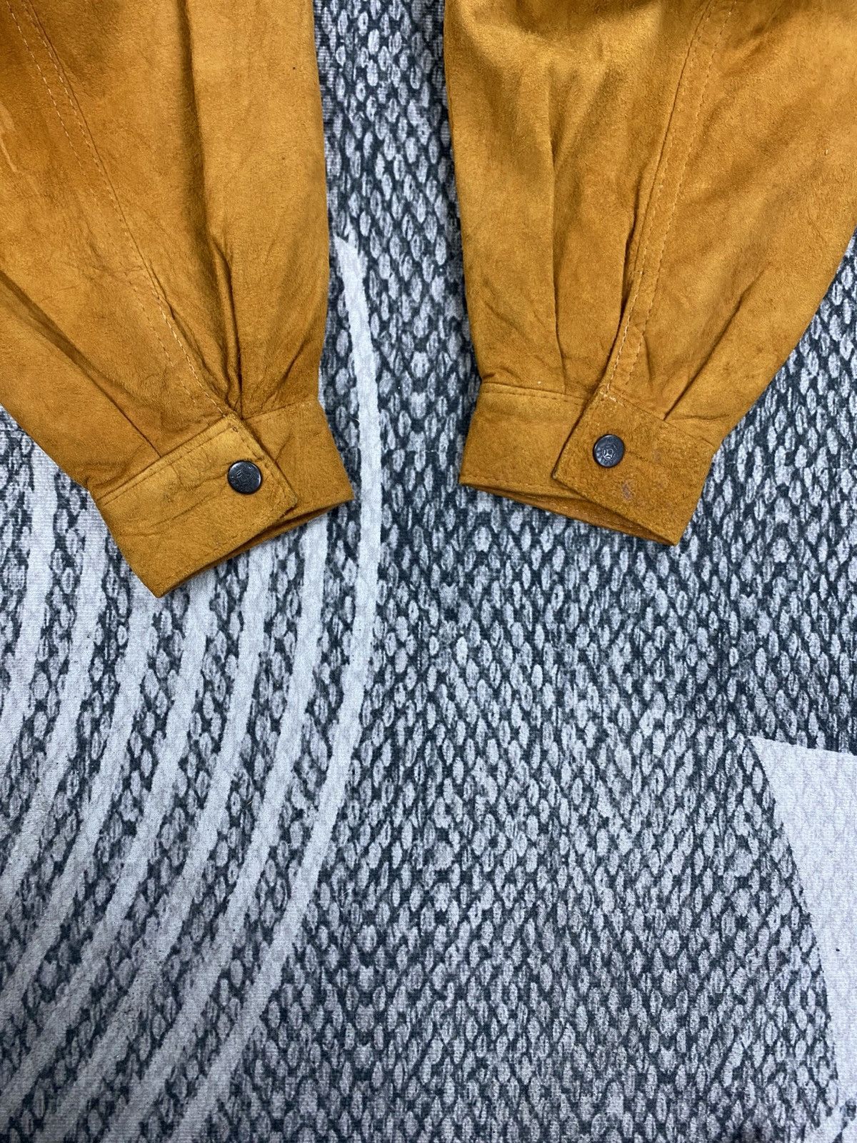 Genuine Leather Vtg Amica Lamb Suede Belted Leather Jacket Size M / US 6-8 / IT 42-44 - 7 Thumbnail