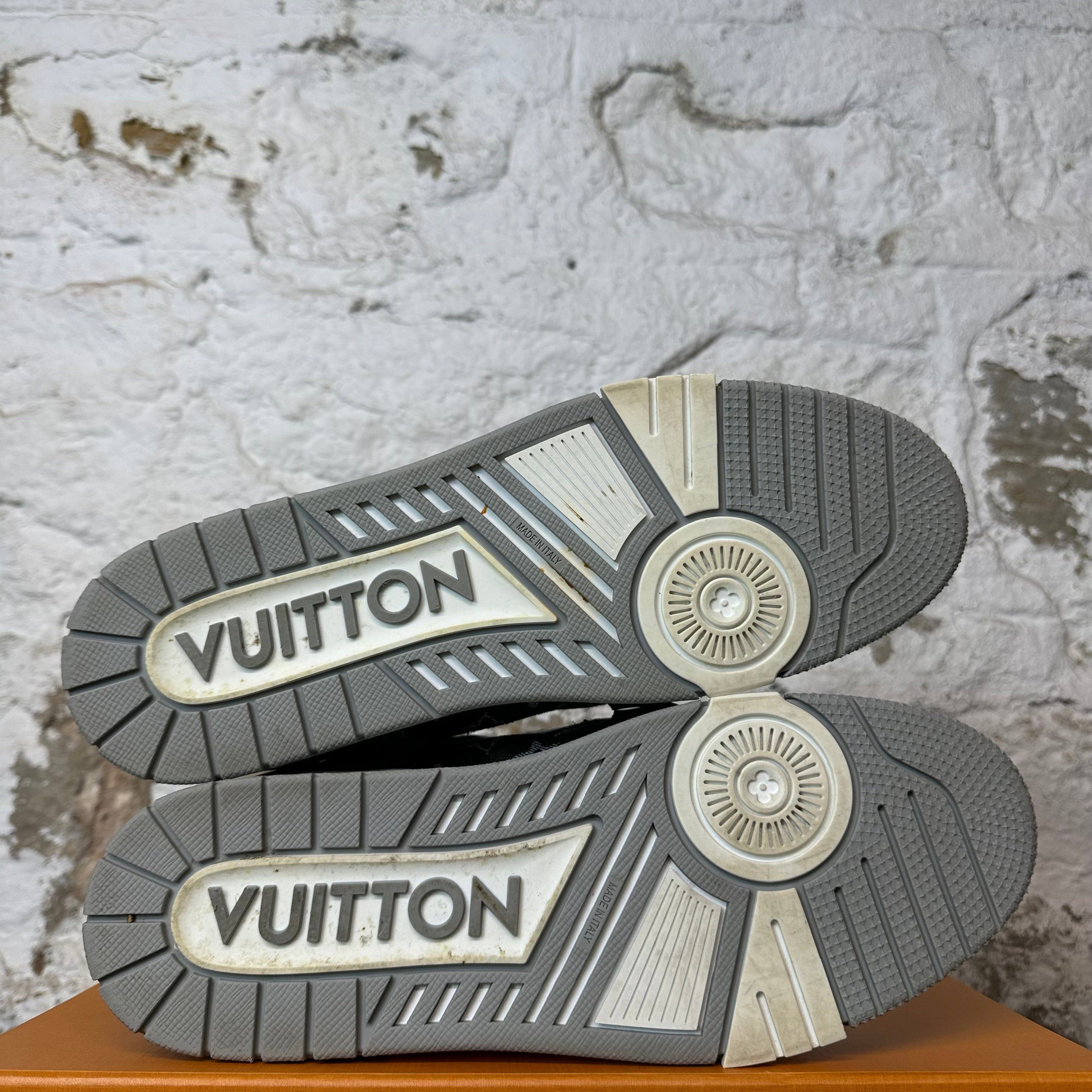 Louis Vuitton Louis Vuitton Grey Monogram Trainer Sneaker Sz 11 (9.5LV) Size US 11 / EU 44 - 6 Thumbnail