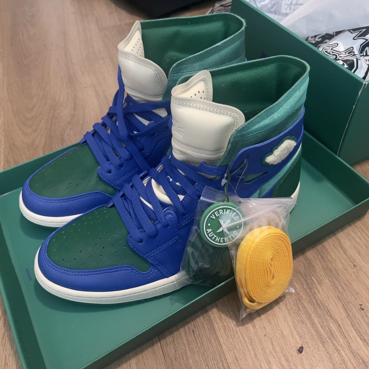 Jordan Brand Jordan 1 High Zoom CMFT Califia Aleali May (W) Size US 9.5 / IT 39.5 - 4 Thumbnail