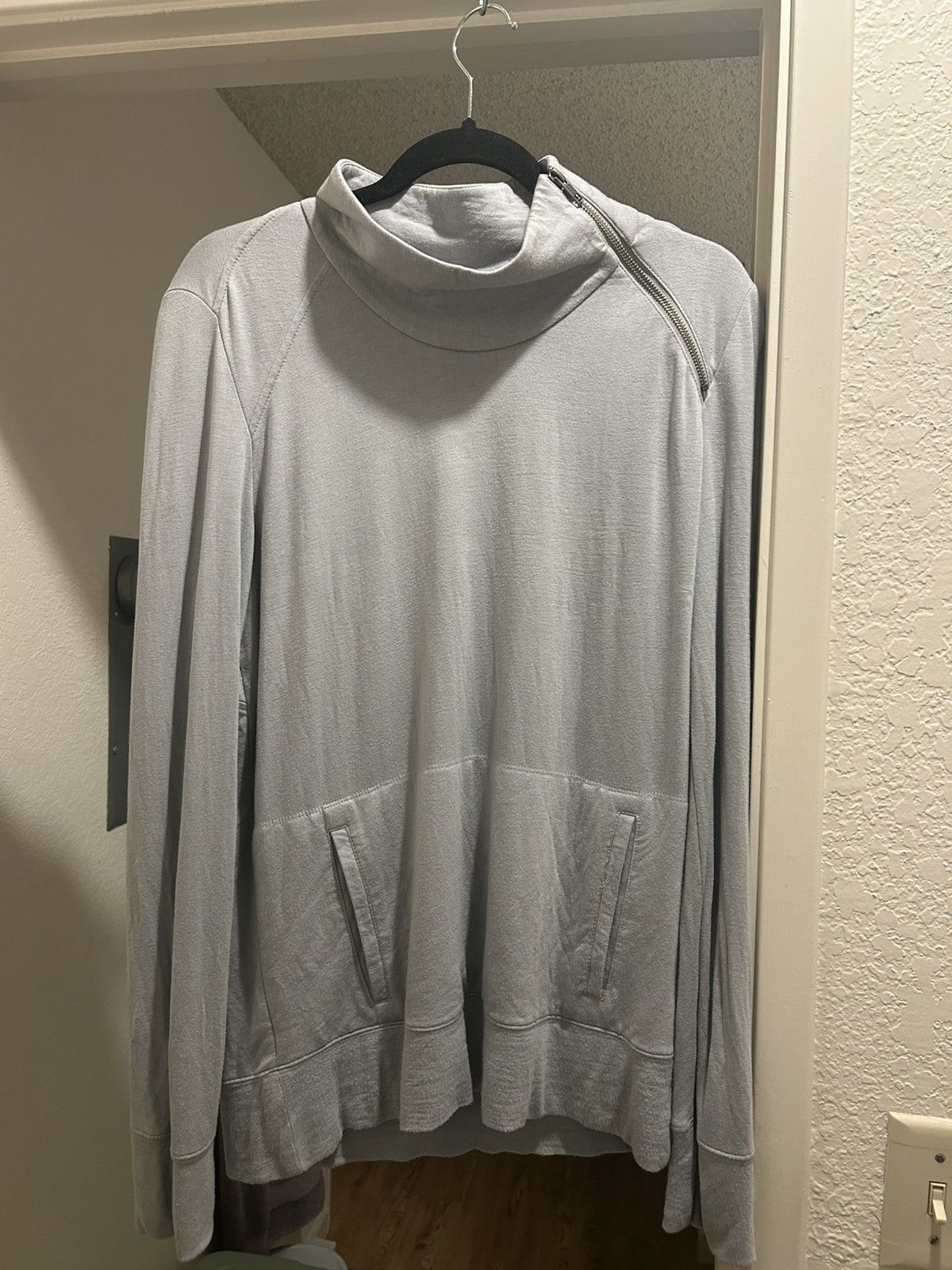 Helmut Lang Asymmetrical Zip Collar Rayon Sweater Size US M / EU 48-50 / 2 - 1 Thumbnail