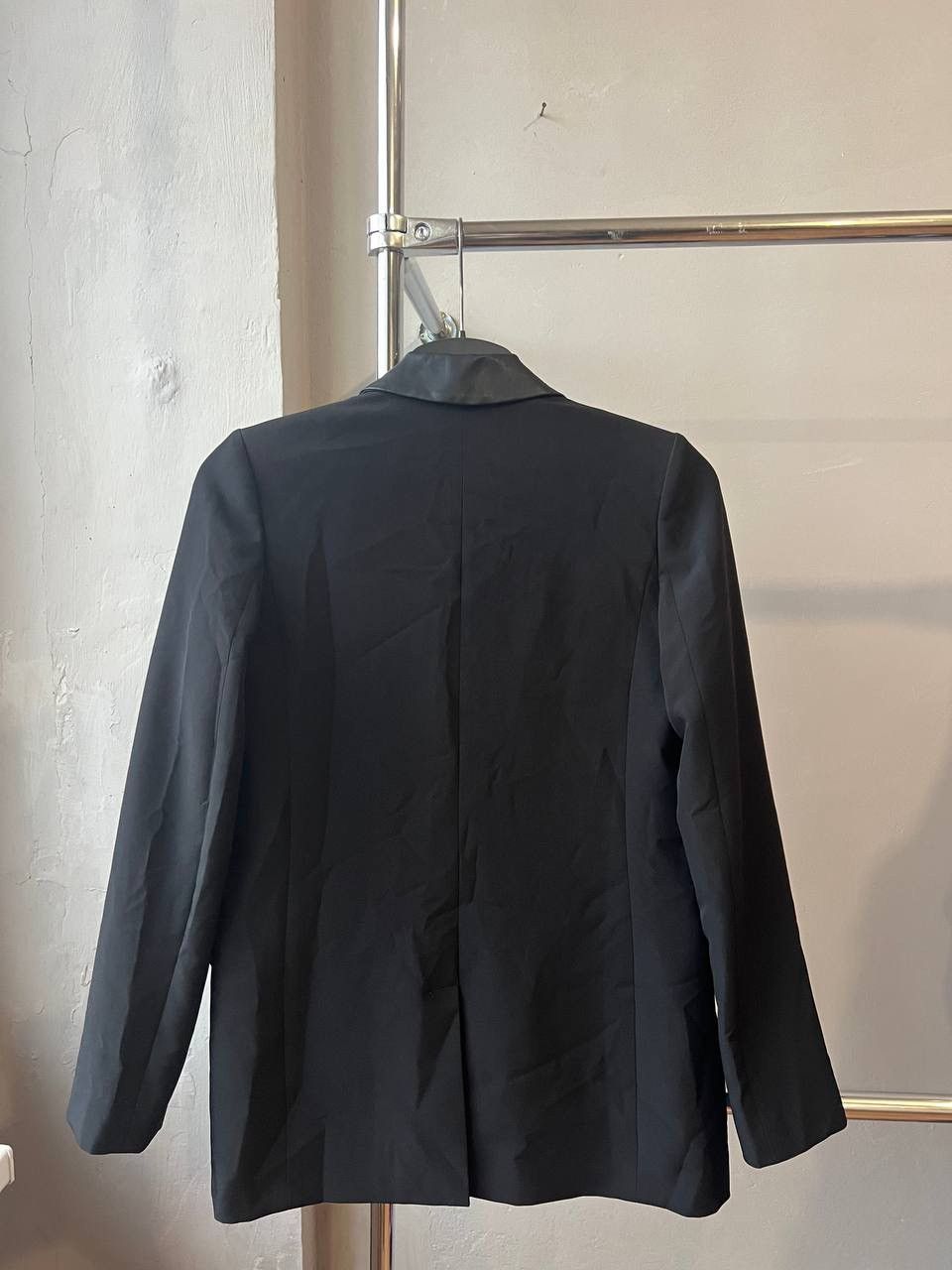 Versace Jeans Couture VERSACE JEANS RARE WOMEN DESIGNER SOLID SMOKING JACKETBLAZER Size XS / US 0-2 / IT 36-38 - 14 Thumbnail