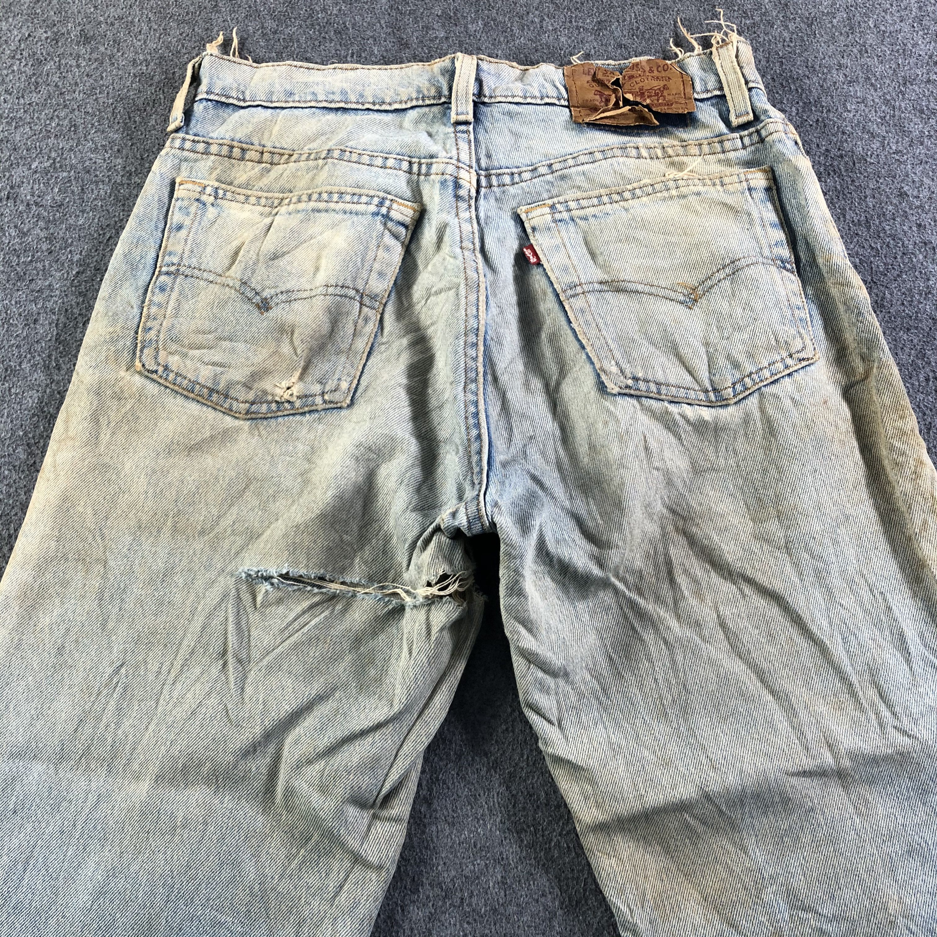 Levi's 90s Vintage Light Wash Levis 520 Jeans-J3780 Size US 30 / EU 46 - 4 Thumbnail