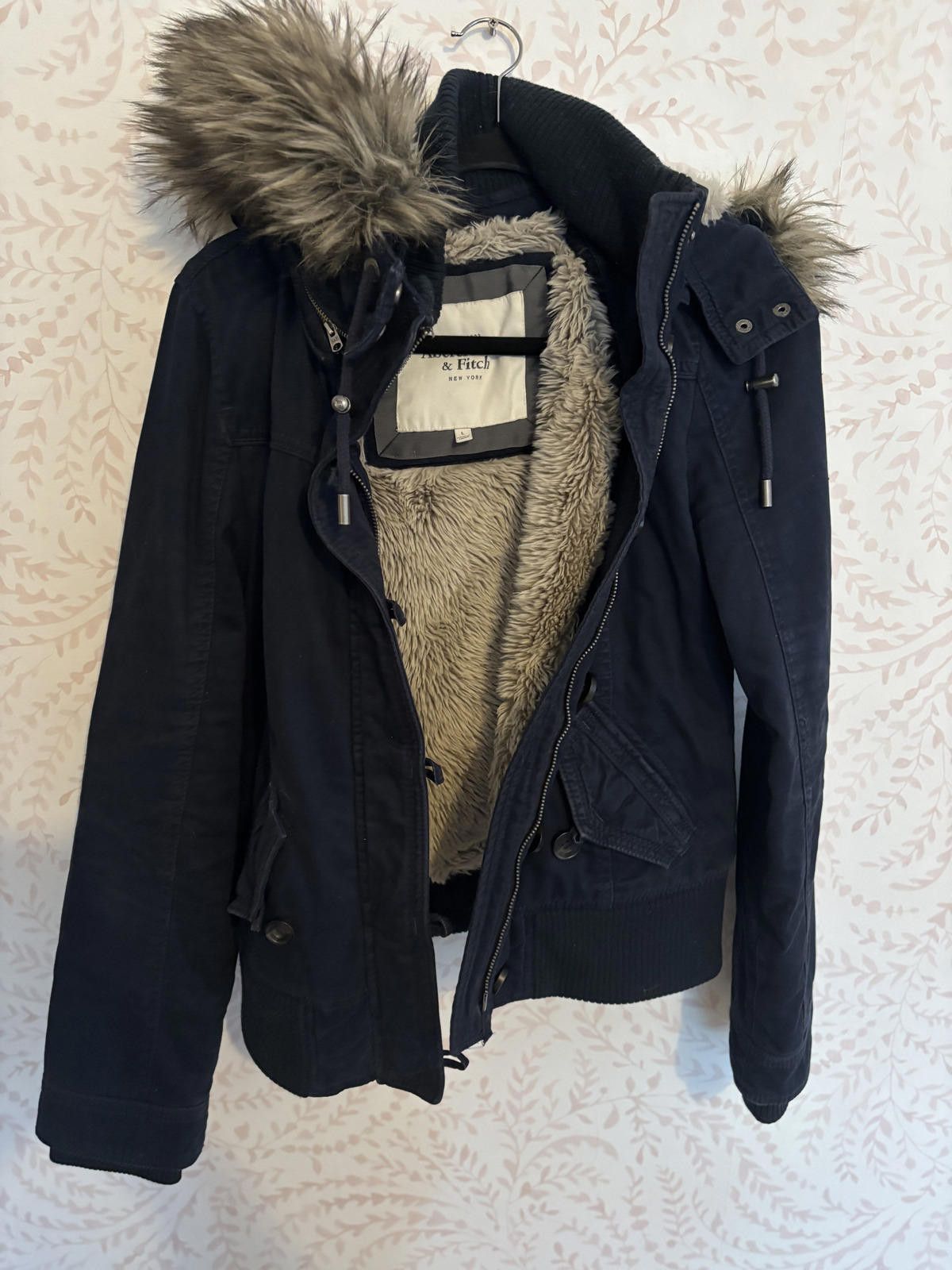 Abercrombie & Fitch Vintage Y2K Abercrombie and Fitch fur bomber READ DESC Size L / US 10 / IT 46 - 1 Thumbnail