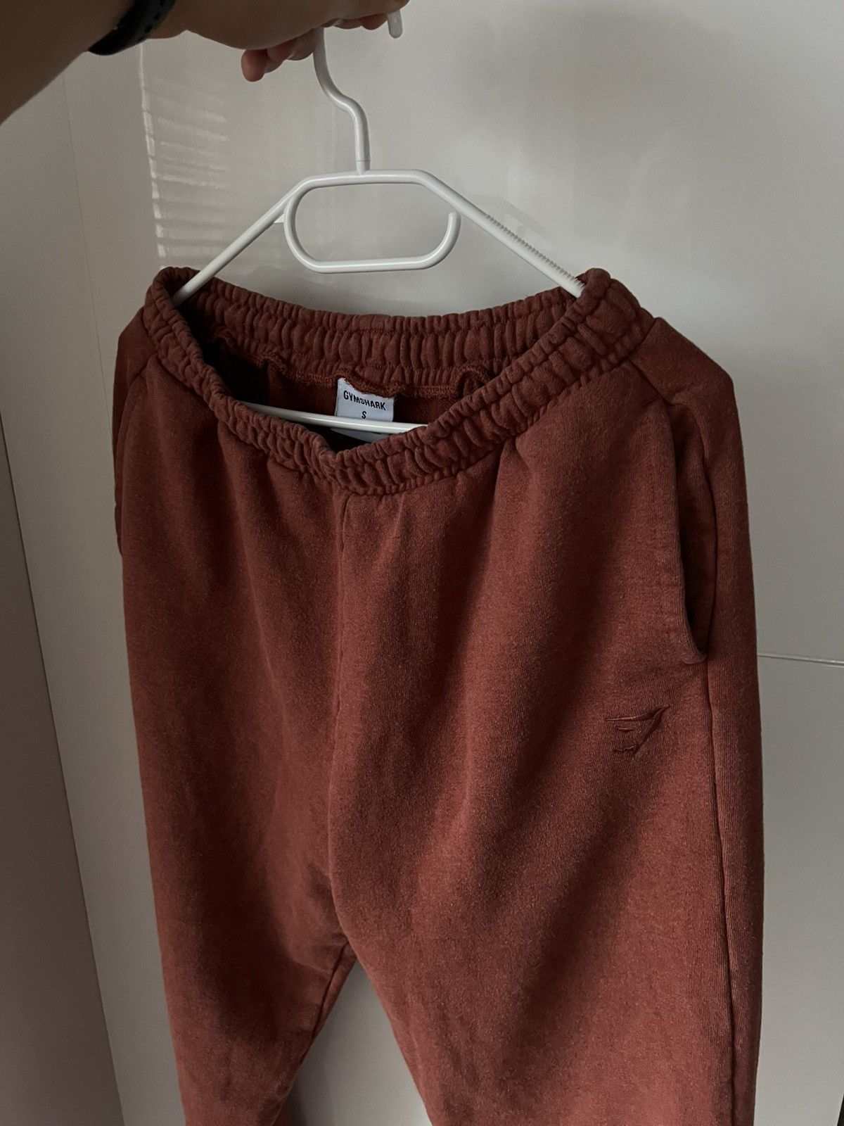 Gymshark Gymshark Red Onyx Embroidered Logo Buggy Sport Jogger Pants Size US 34 / EU 50 - 2 Thumbnail
