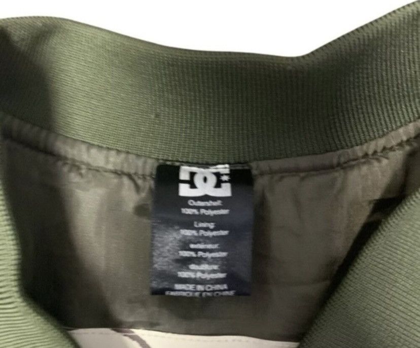 DC DC Quilted Bomber Jacket Men’s Medium Olive Green Light Size US M / EU 48-50 / 2 - 4 Thumbnail