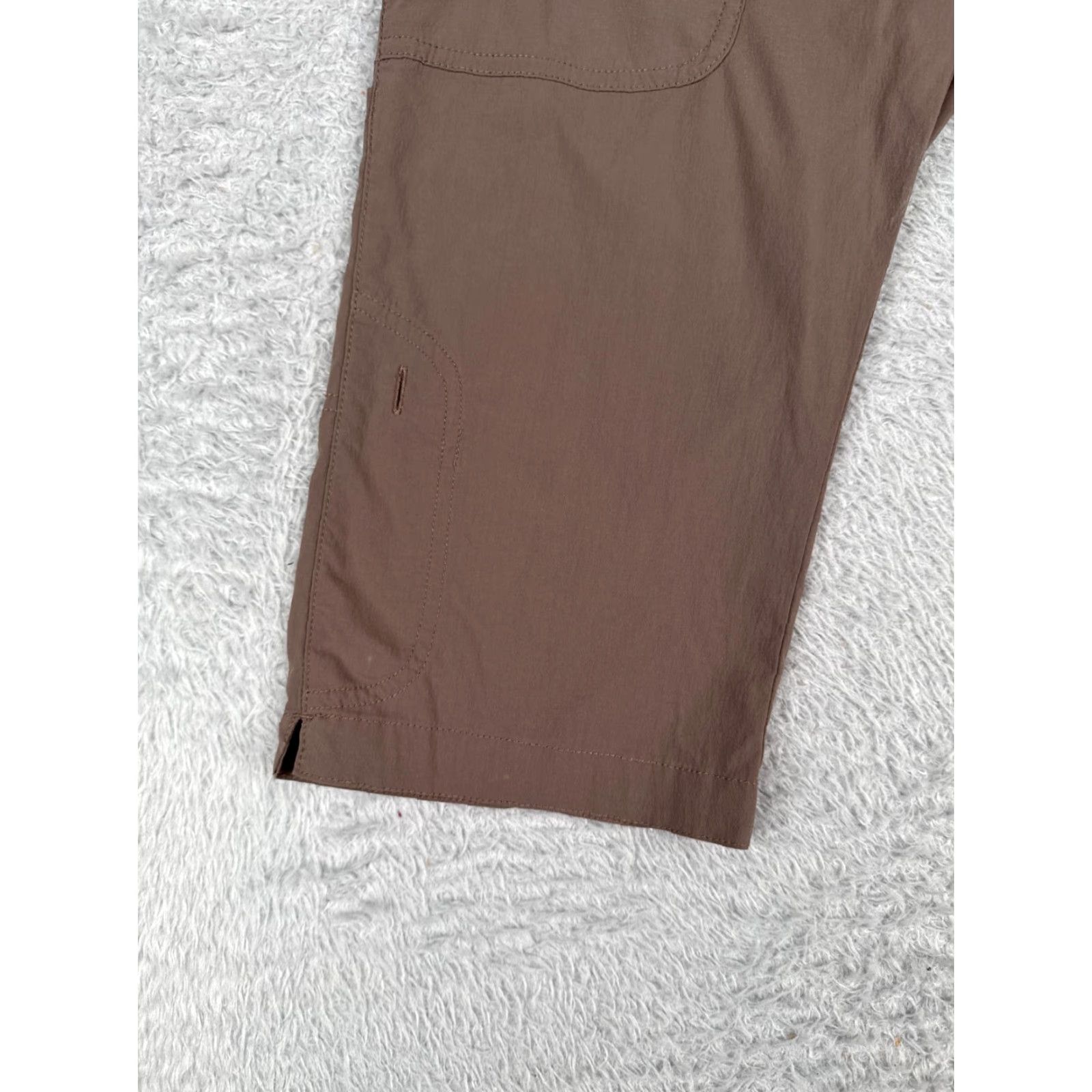 Patagonia Patagonia Shorts Women Brown Solimar Nylon Cargo 28x15 UPF 30 2 Solimar Shorts Cargo Activewear Casual Travel Workwear Size 26" / US 2 / IT 38 - 3 Thumbnail