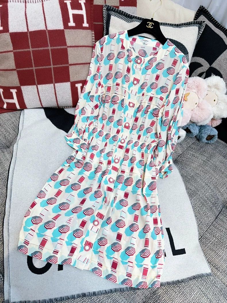 Chanel Chanel 19s spring and summer beach series colorful umbrell Size XS / US 0-2 / IT 36-38 - 3 Thumbnail