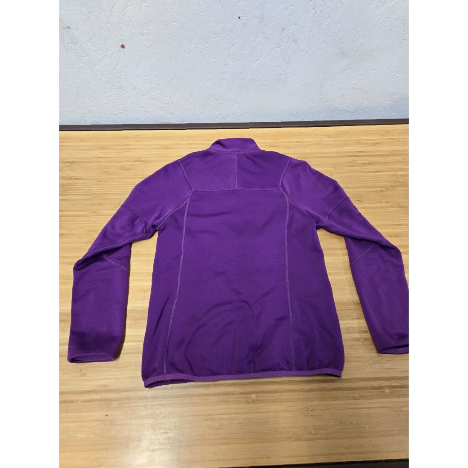 Patagonia VINTAGE Patagonia Womens Pullover Running Shirt 1/2 Zip Size Small Purple USA 1990s Womens Pullover Running Shirt Size S / US 4 / IT 40 - 6 Thumbnail