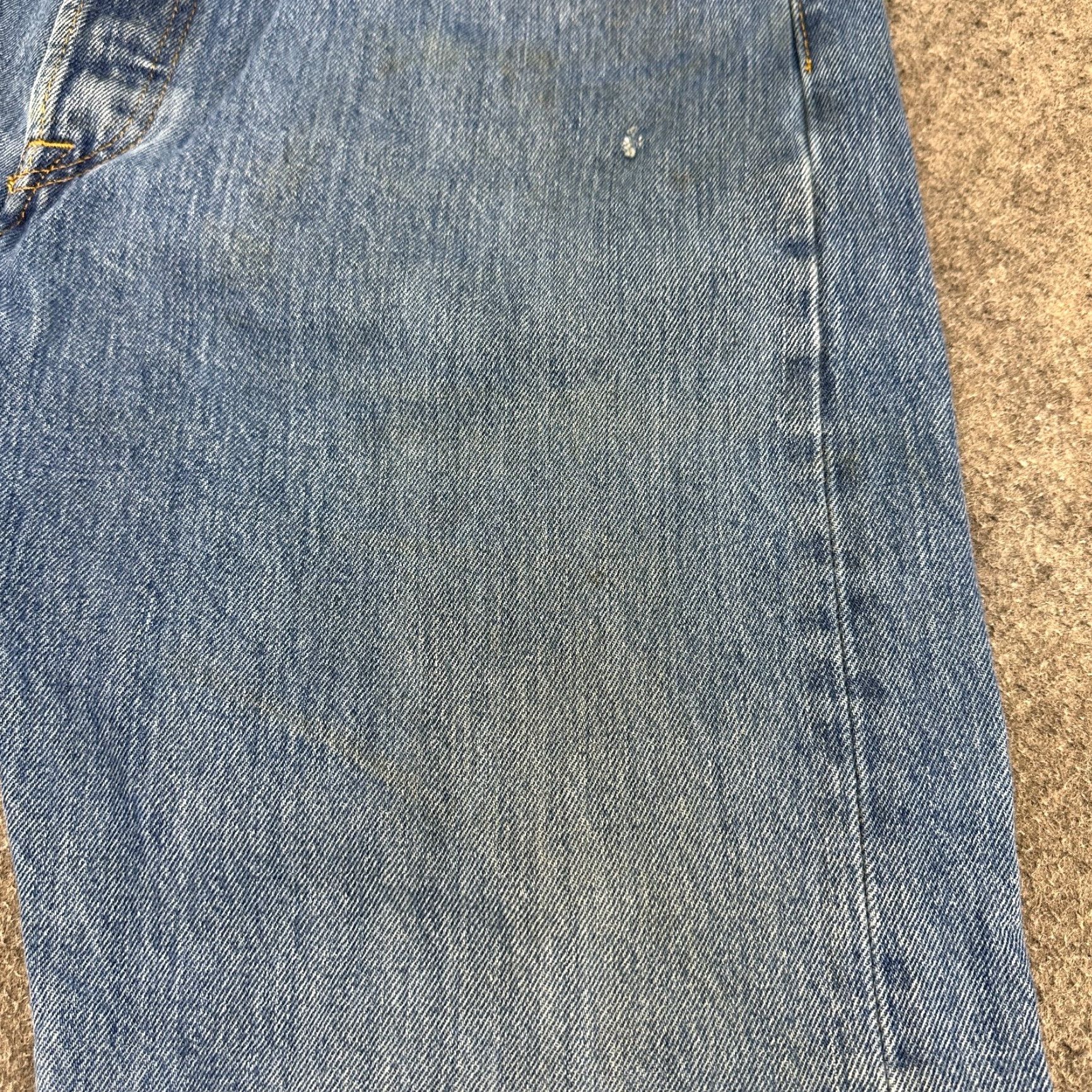 Levi's VINTAGE Levi's 501 Jeans Mens 34x32 Blue Light Distressed Straight Regular Style Retro 5-Pocket Mens Jeans Size US 34 / EU 50 - 4 Thumbnail
