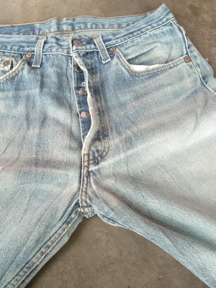 Levi's × Vintage 90s Vintage Levis 501 Made In USA Distressed Jeans 31x29 Size US 31 - 8 Thumbnail