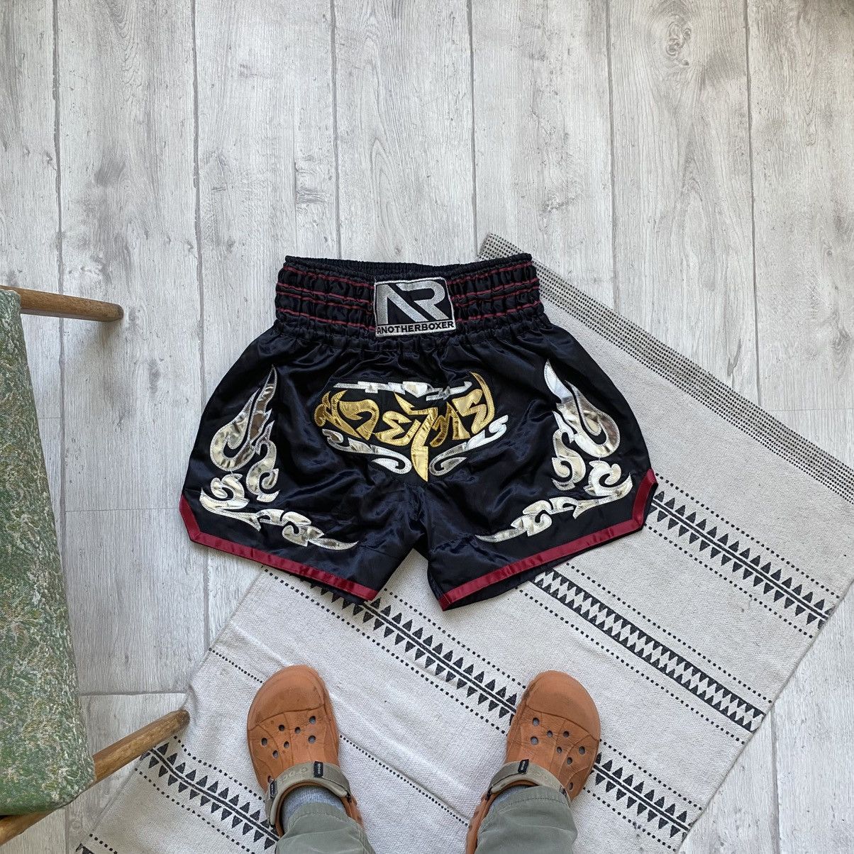 Japanese Brand Vintage Muay Thai Shorts Y2K boxing MMA kick-boxing Size US 32 / EU 48 - 1 Thumbnail
