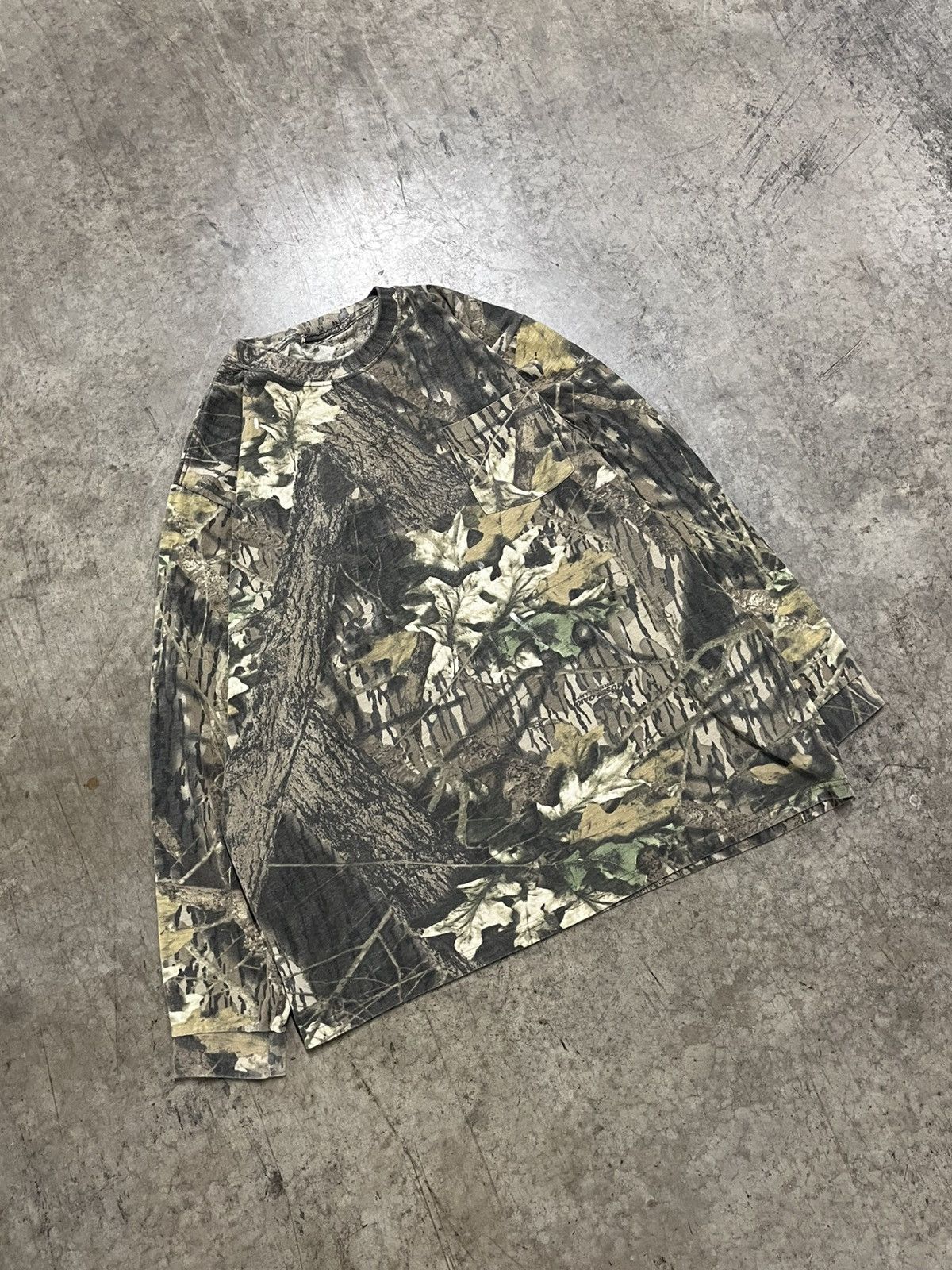Realtree × Vintage Realtree camo longsleeve tee shirt streetwear hype rare Size US XL / EU 56 / 4 - 3 Thumbnail