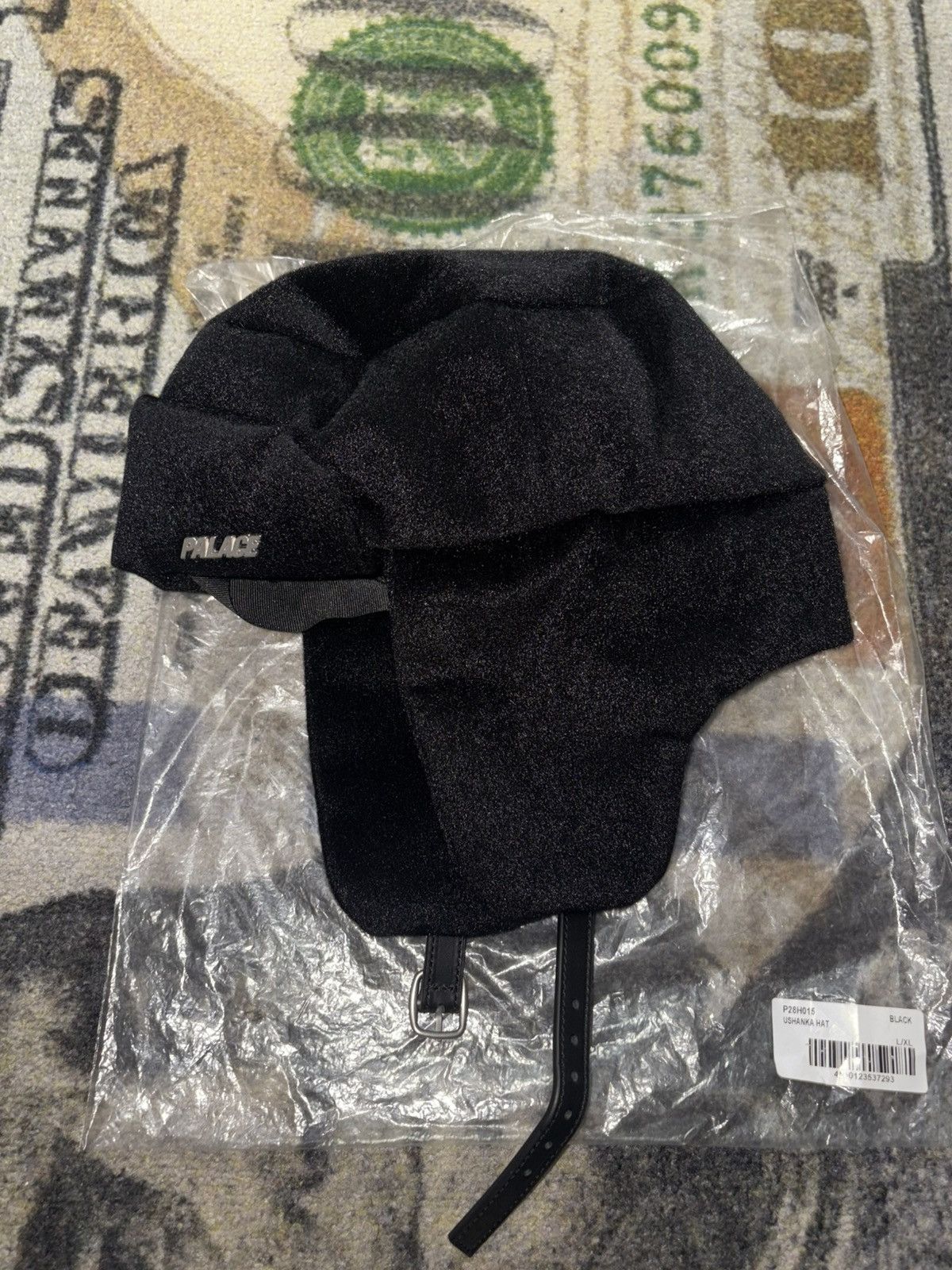 Palace Palace Ushanka Hat Black (Large / XLarge) Size ONE SIZE - 1 Thumbnail