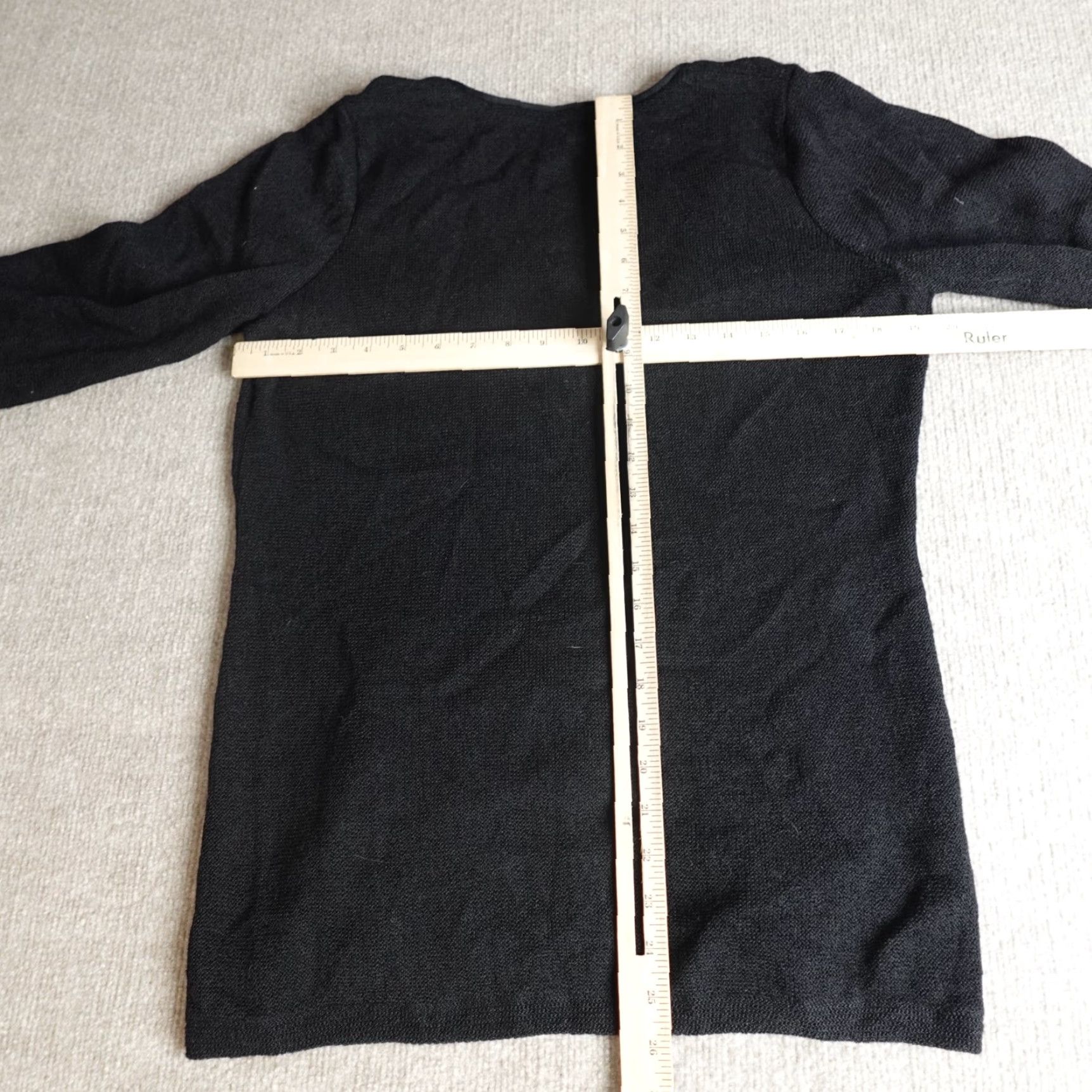 Vintage Peruvian Connection Womens Sweater M Black V-Neck 100% Alpaca Pullover Knit Long Sleeve, Regular Fit, Knit, Winter Fall Spring, Peru, Women Size M / US 6-8 / IT 42-44 - 3 Thumbnail