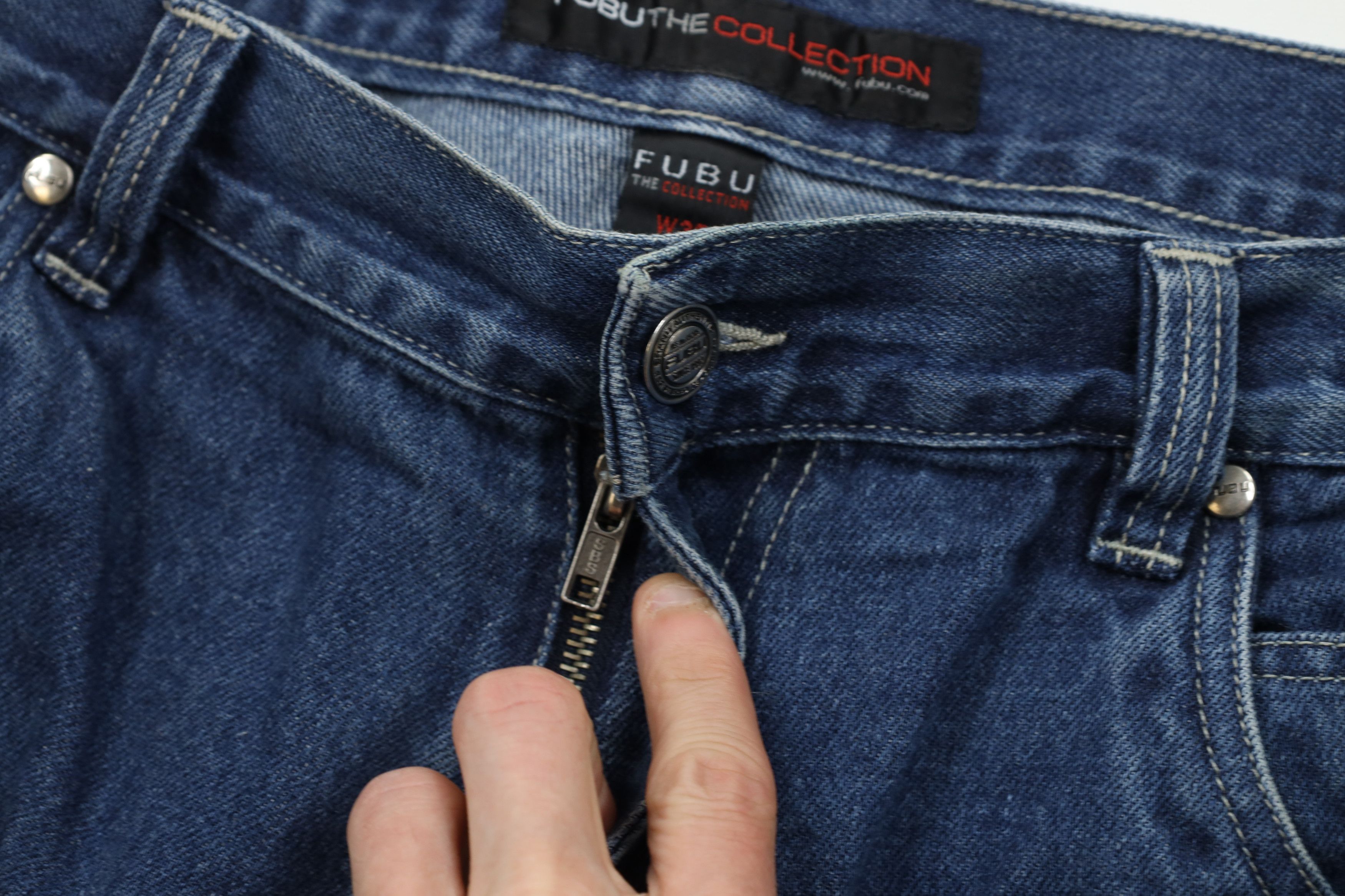 Fubu Vintage 90s Y2K FUBU Spell Out Baggy Denim Cargo Shorts Blue Size US 38 / EU 54 - 8 Thumbnail